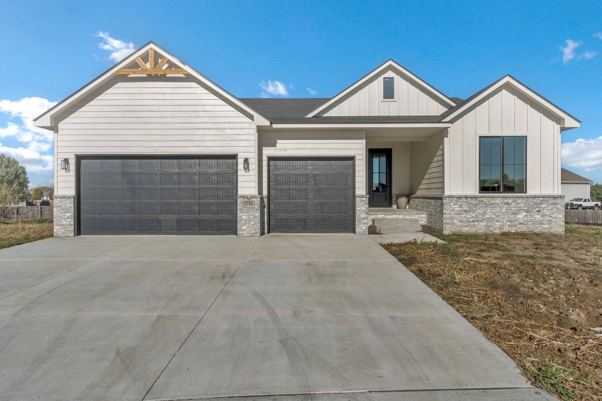 Park City, KS 67219,2728 Burlington Cir