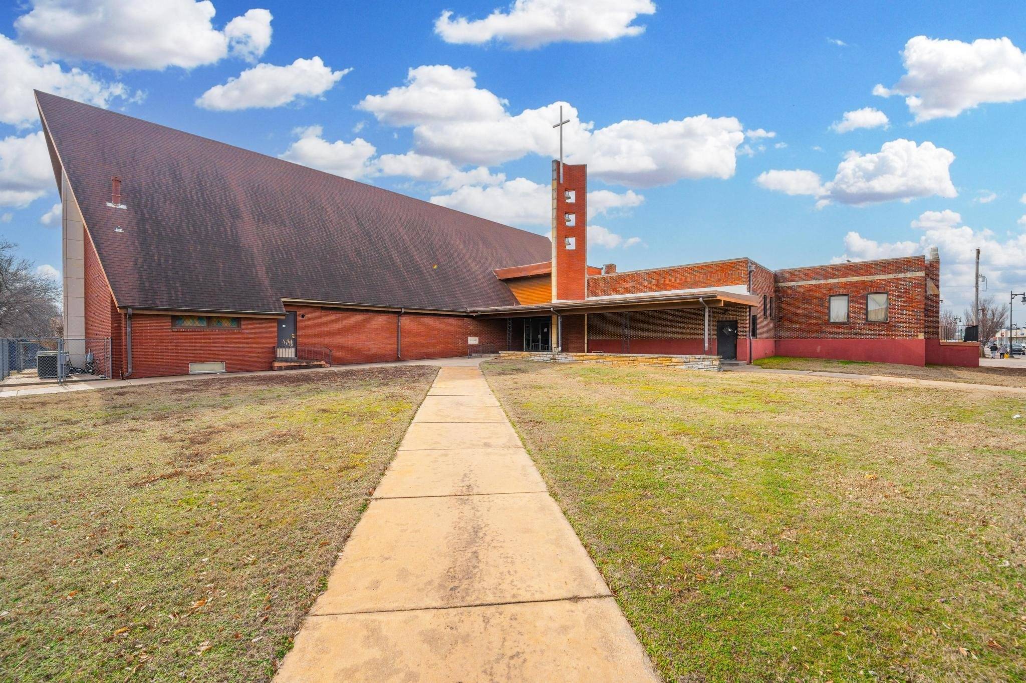 Wichita, KS 67203,209 W 21st St N