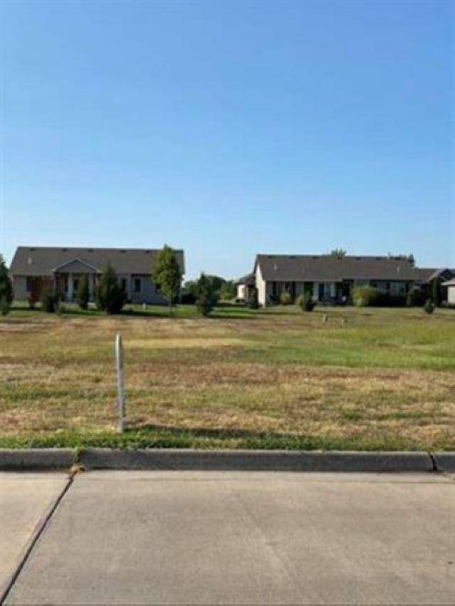 Newton, KS 67114,2132 Beltline Ct