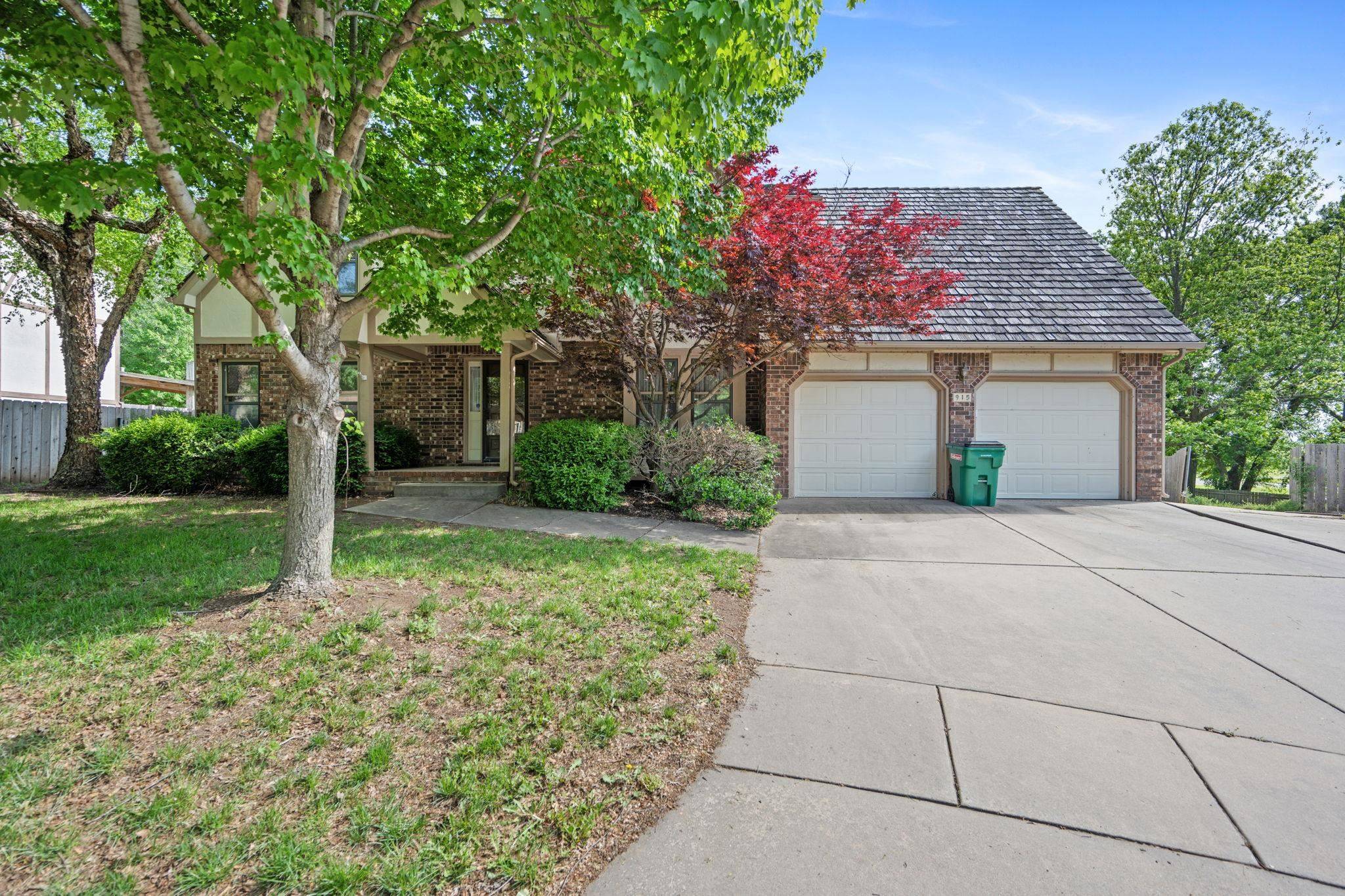 Wichita, KS 67212,915 N Toh N Hah Ct