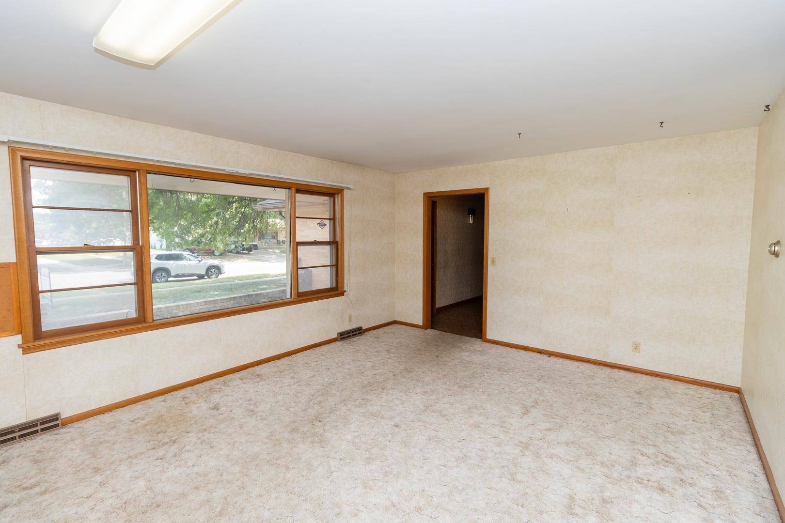Wichita, KS 67207,6720 E Zimmerly St