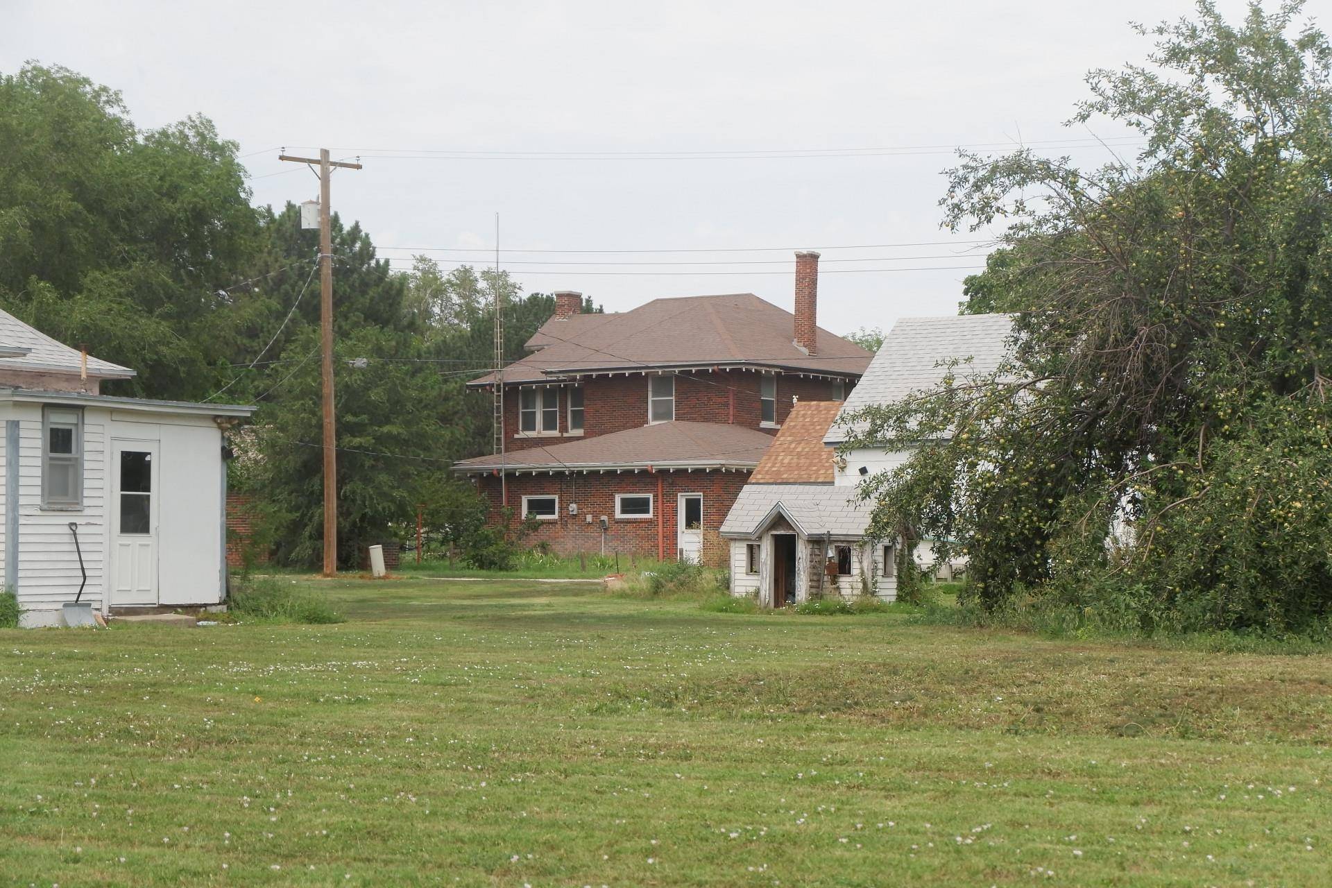 Downs, KS 67437,518 Division St