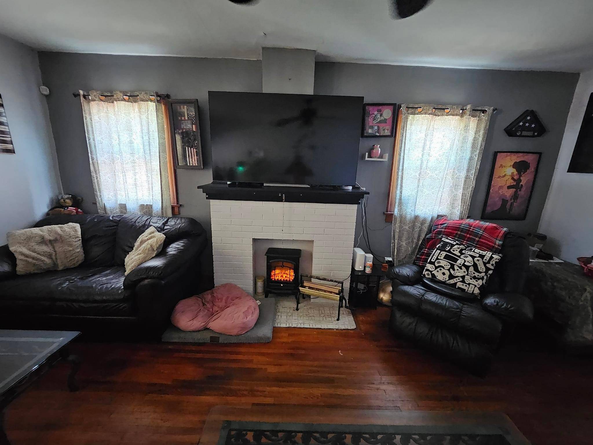 Wichita, KS 67213,2609 W Douglas Ave