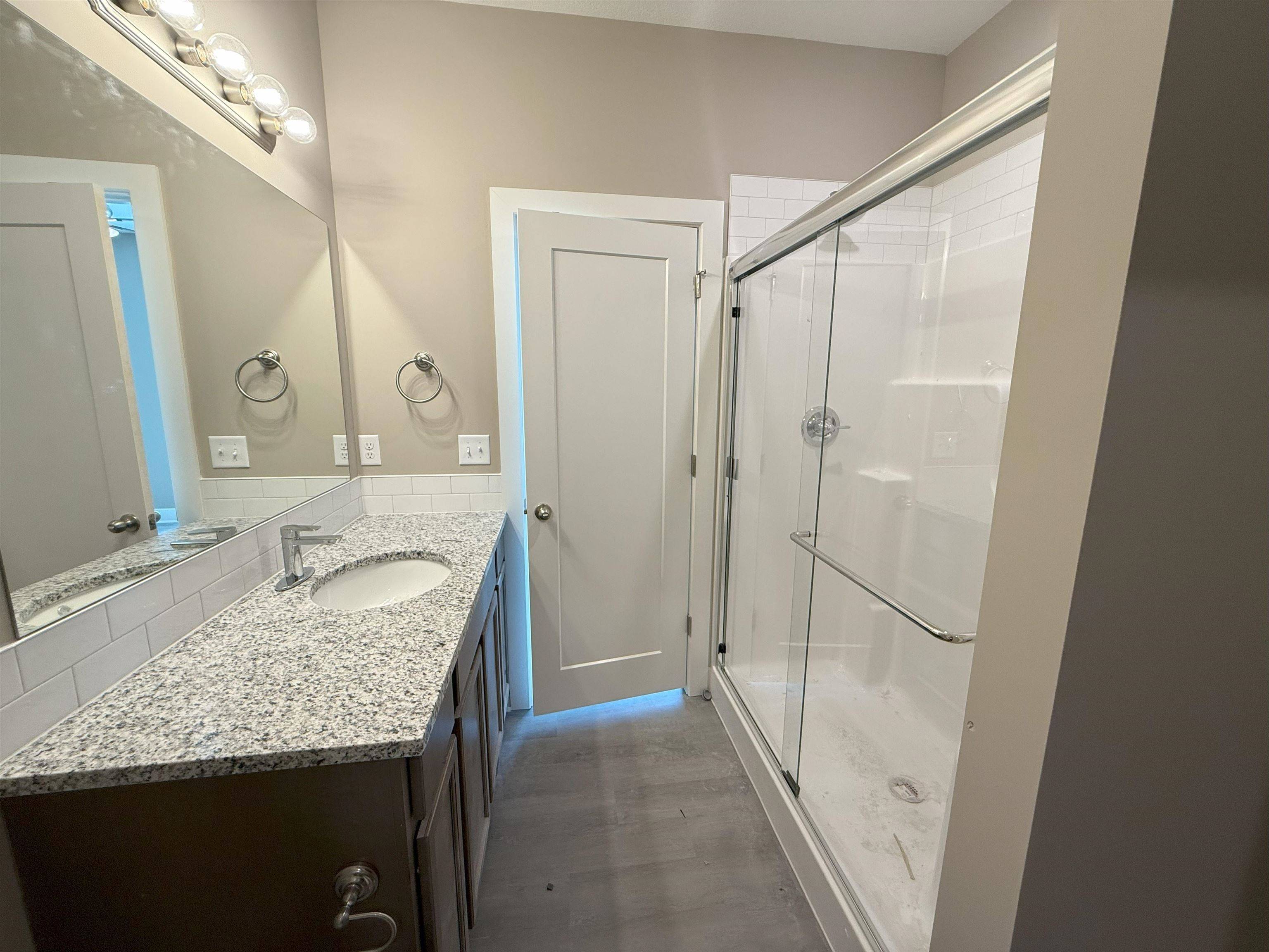Wichita, KS 67210,2731-2733 Greenleaf Cir.