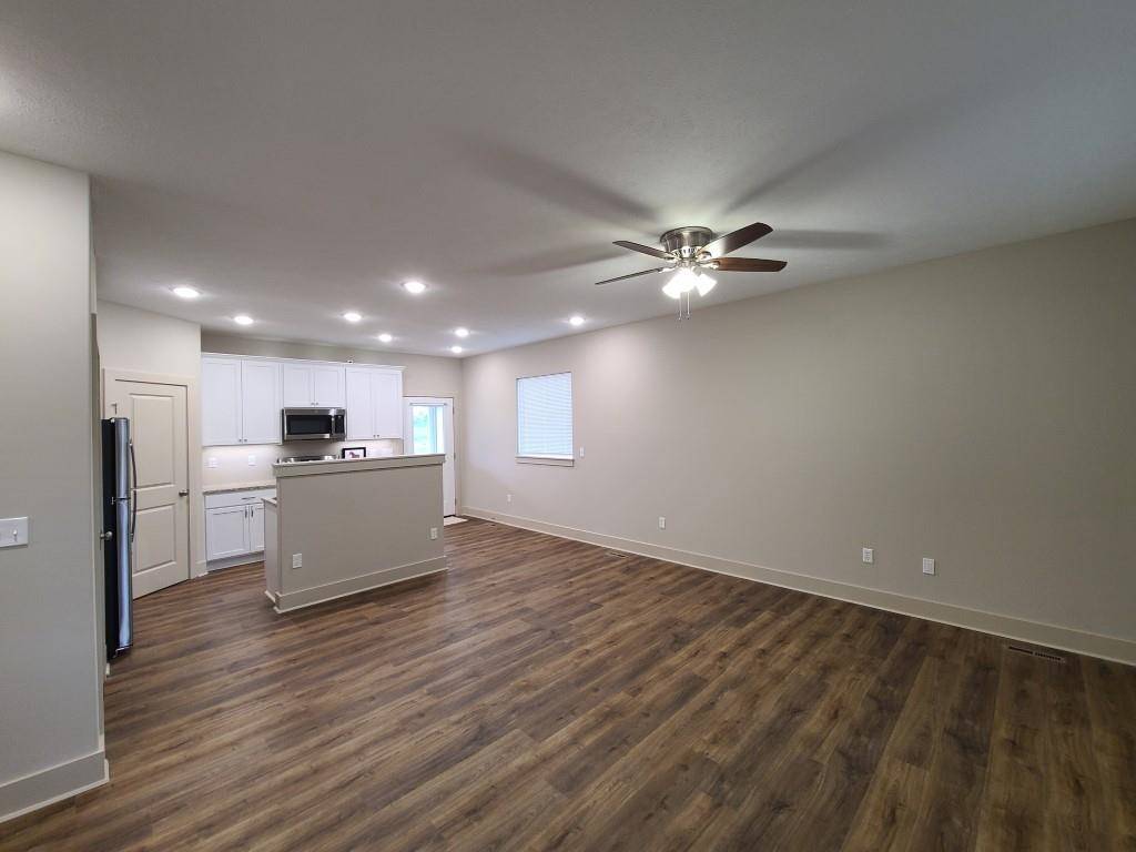 Lindsborg, KS 67456,420 Dala Dr