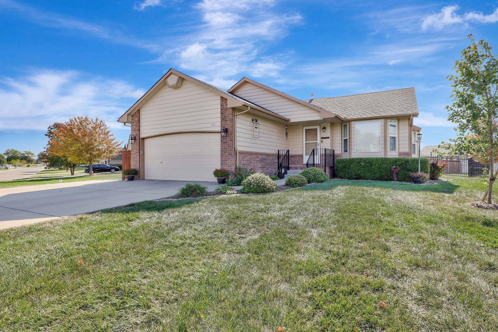 Andover, KS 67002,305 W Meadowsweet Ct