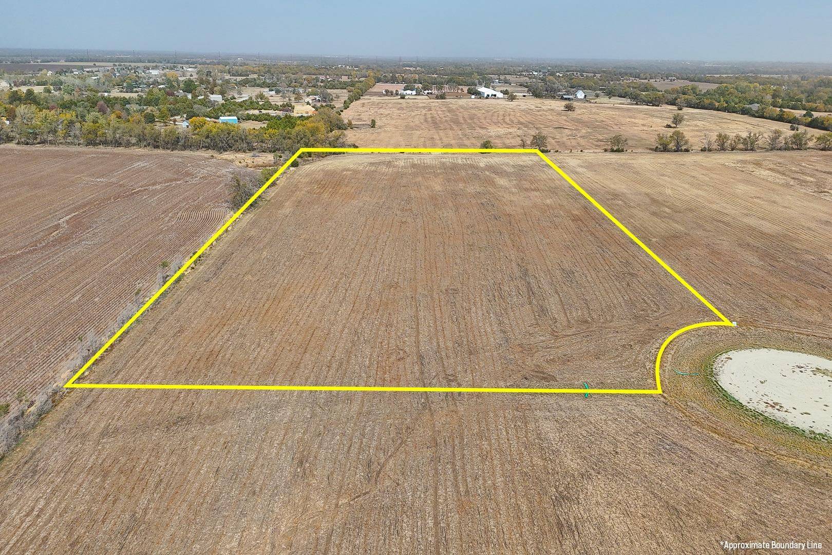 Douglass, KS 67039,9+/- Acres on SW 220th