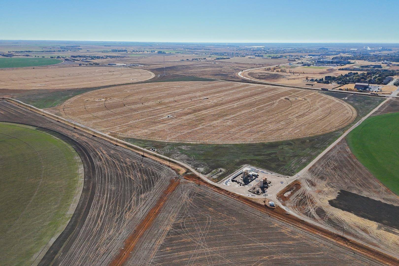 Garden City, KS 67846,155.25 +/- HWY 50