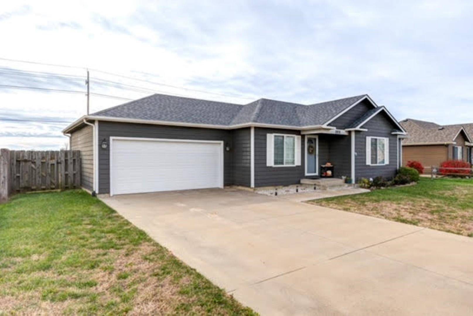 Salina, KS 67401,2978 Jack Cir