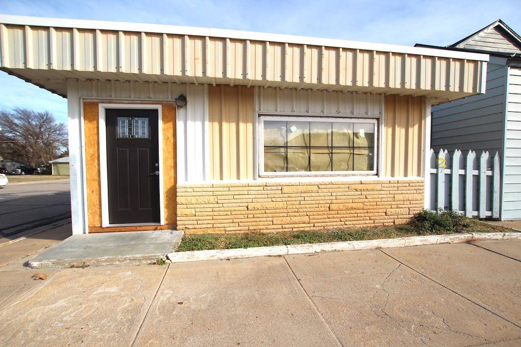 Goddard, KS 67052,128 N Main St