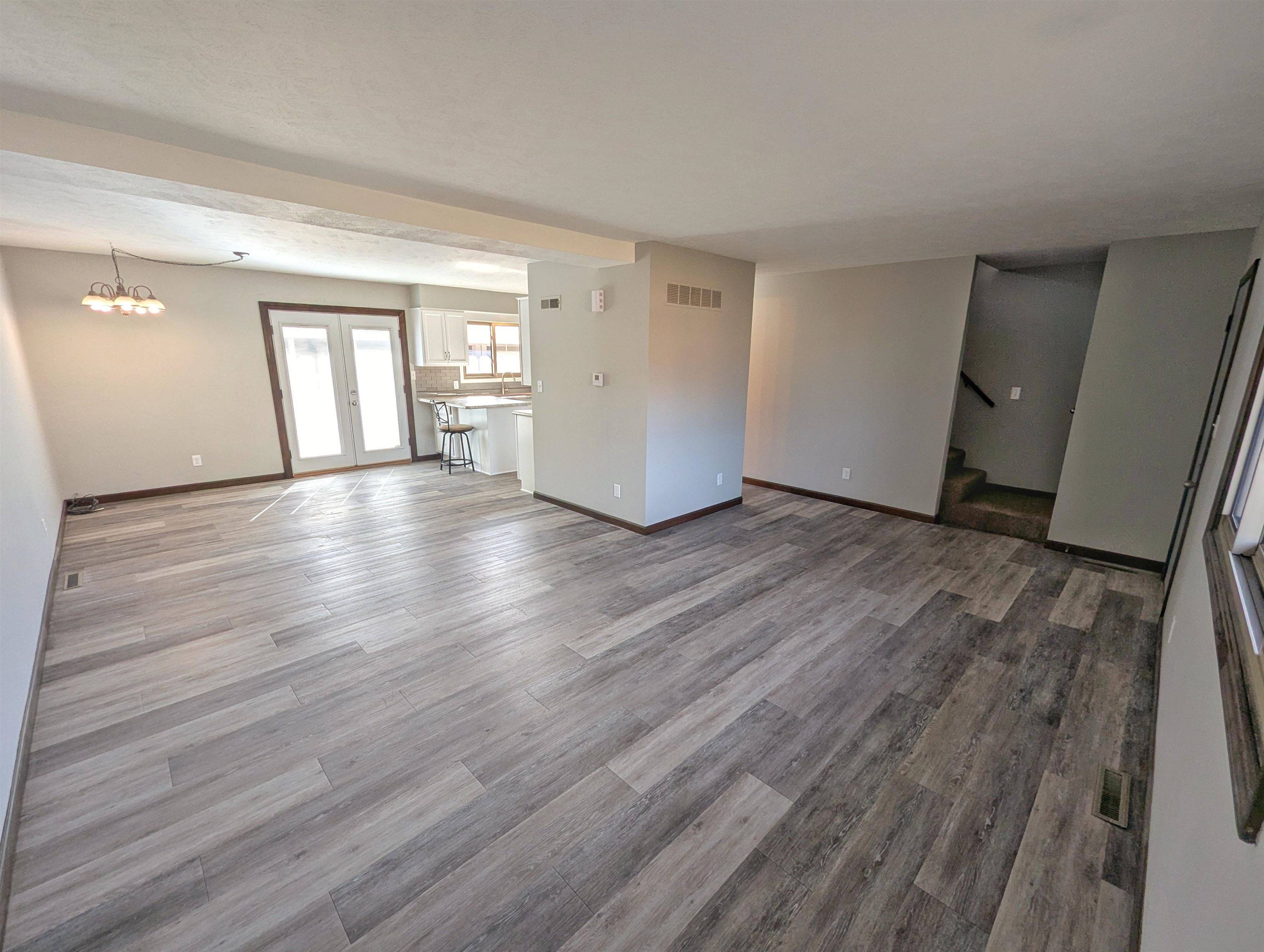 Salina, KS 67401,1921 E Glendale Rd.