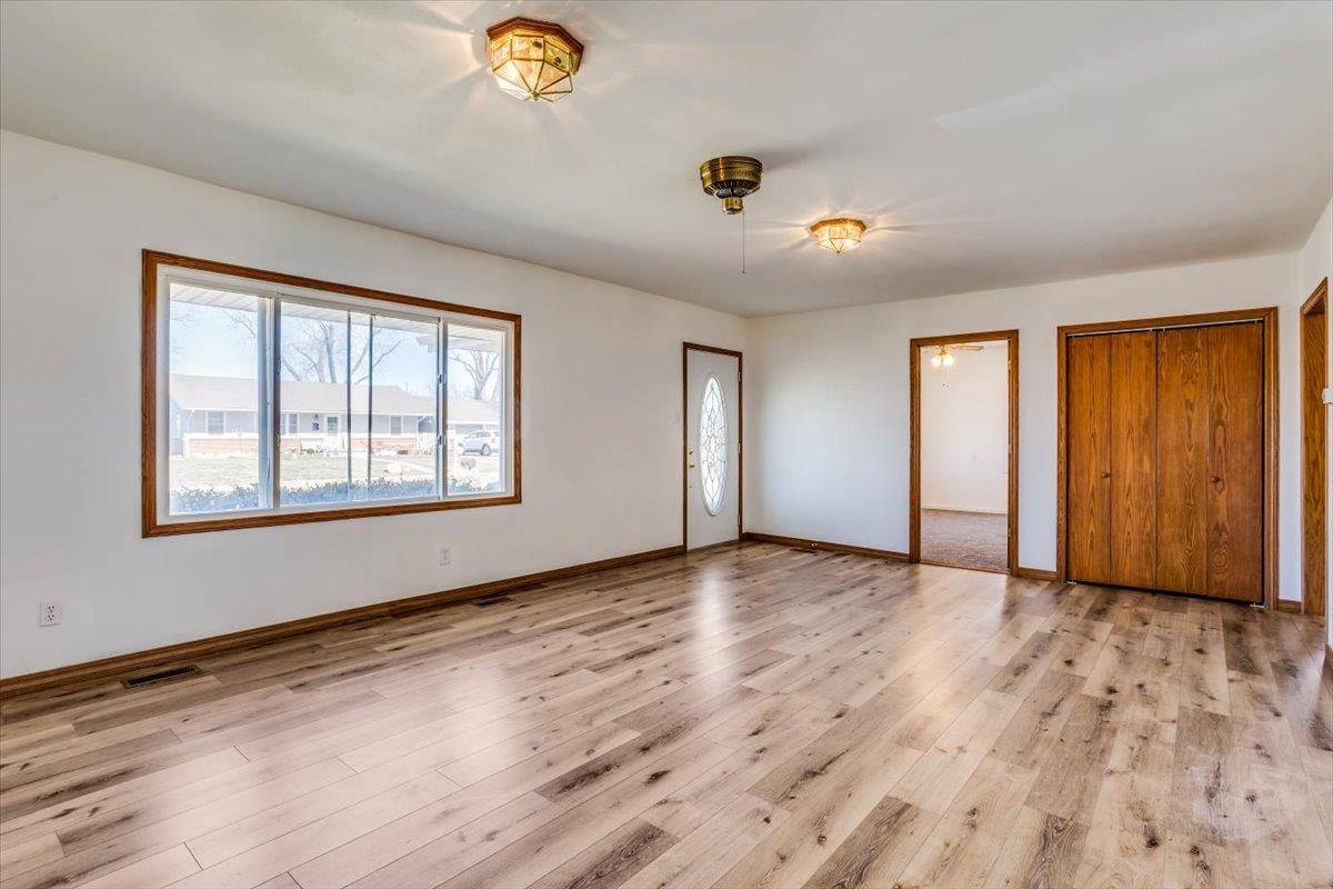 Kingman, KS 67068,1011 E C Ave