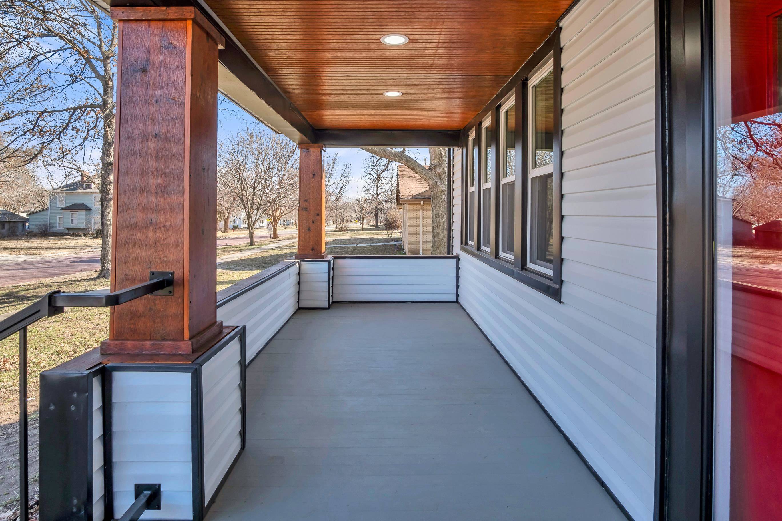 Peabody, KS 66866,511 N Sycamore