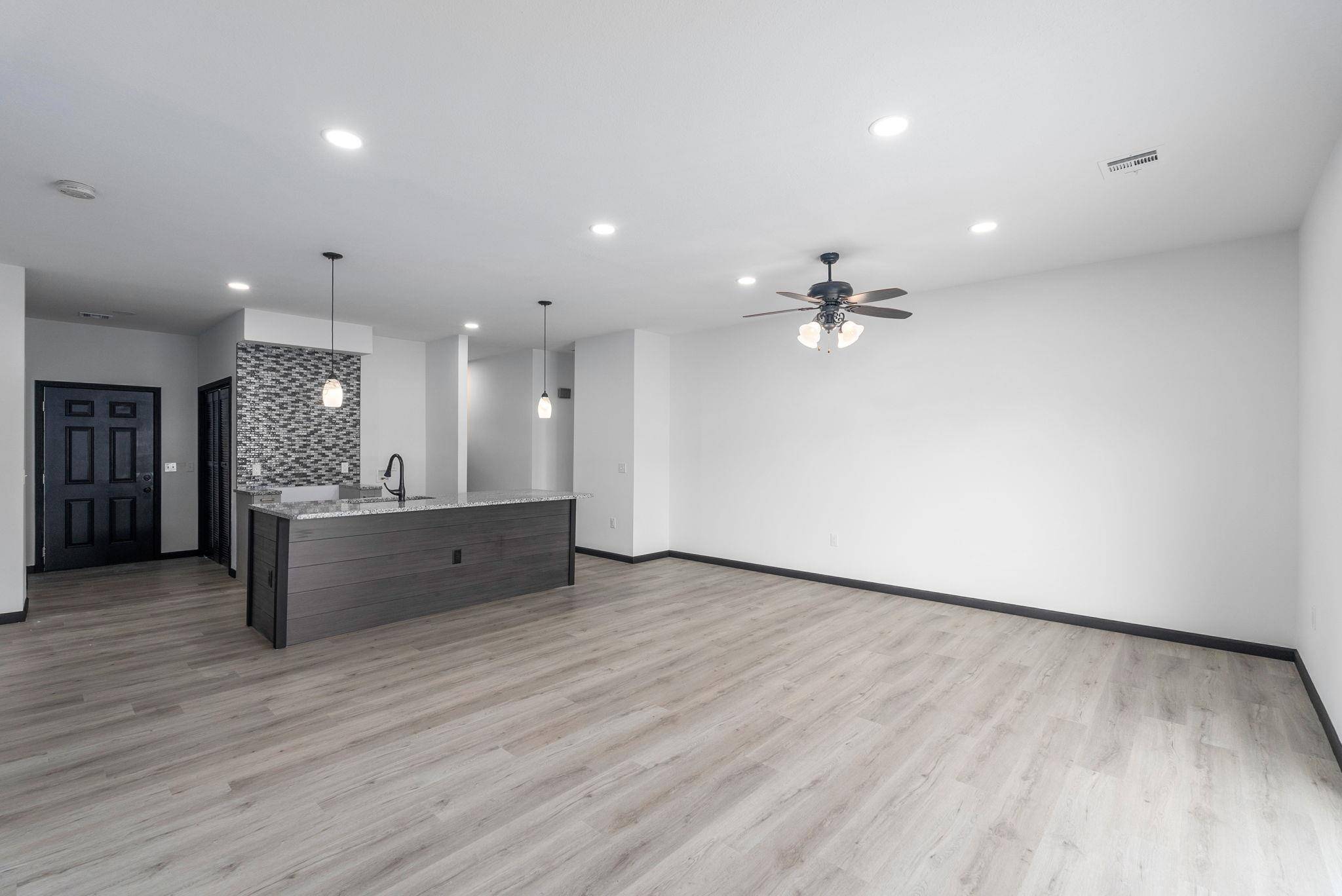 Valley Center, KS 67147,852 N Redbud Ct