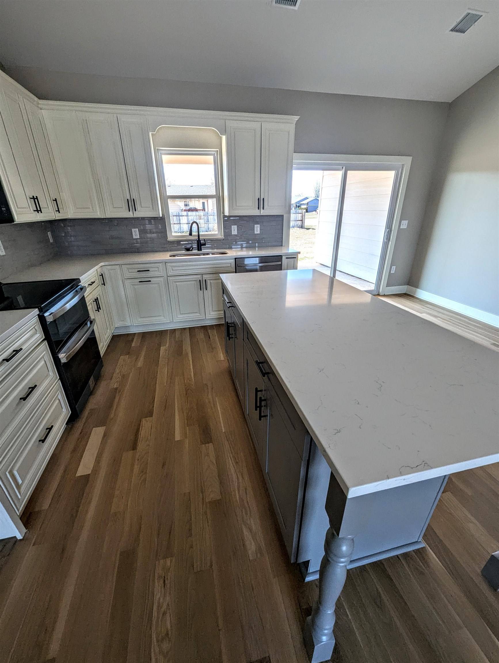 Wichita, KS 67235,733 N Cedar Downs Ct