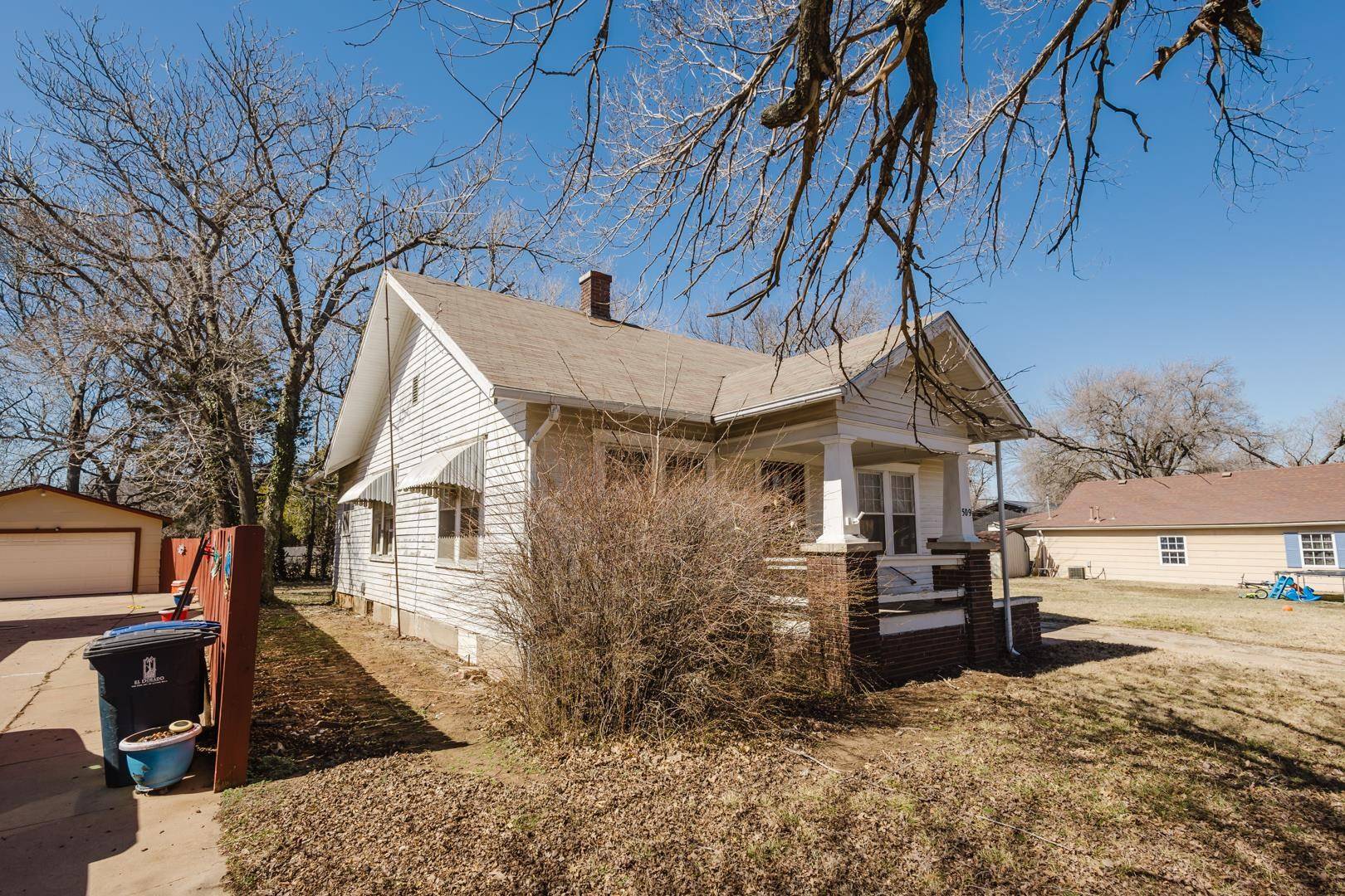 El Dorado, KS 67042,509 S High St.