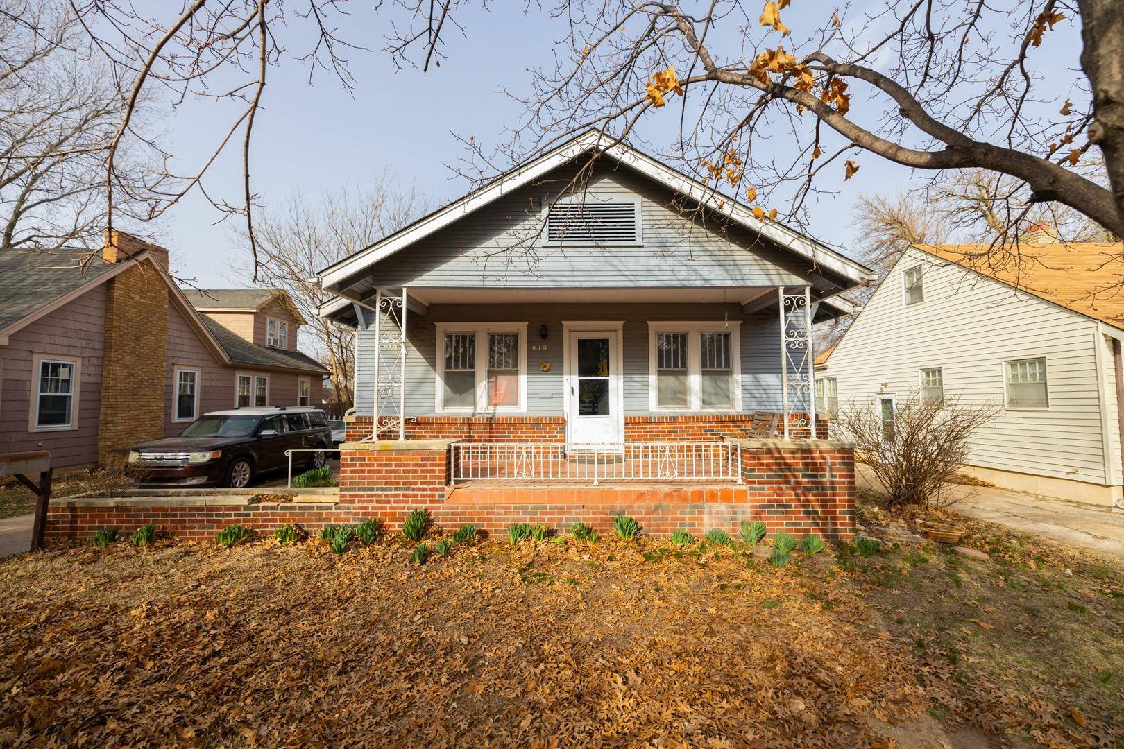 Wichita, KS 67208,643 N Belmont Ave.