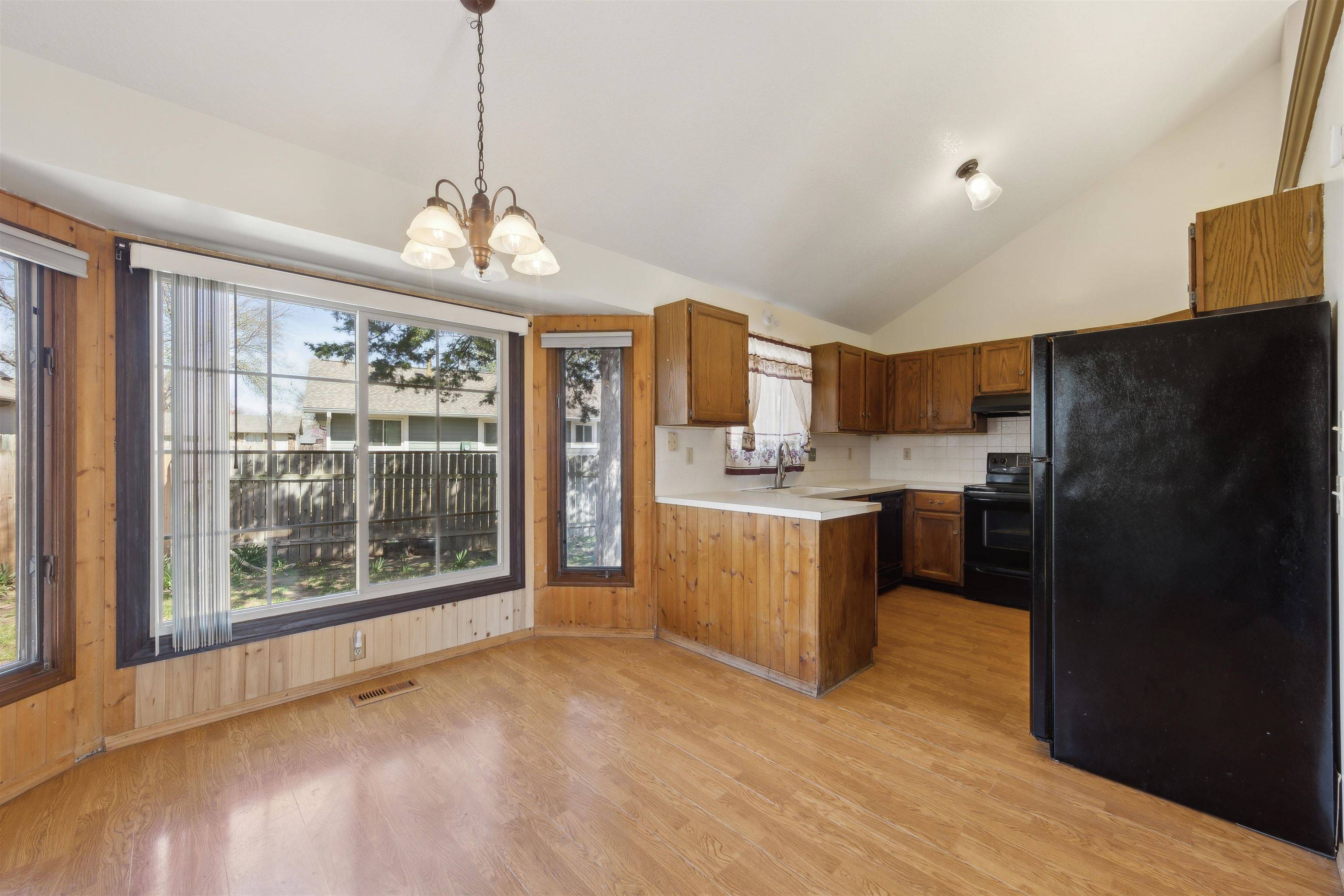 Wichita, KS 67212,627 N Covington Ct