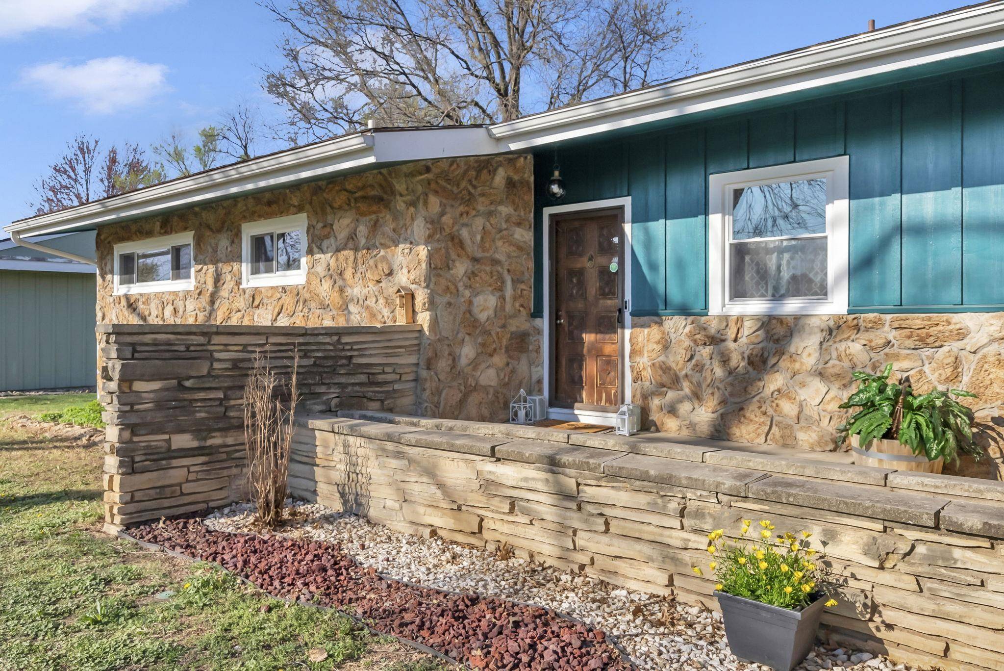 Wichita, KS 67209,525 S Woodchuck Ln