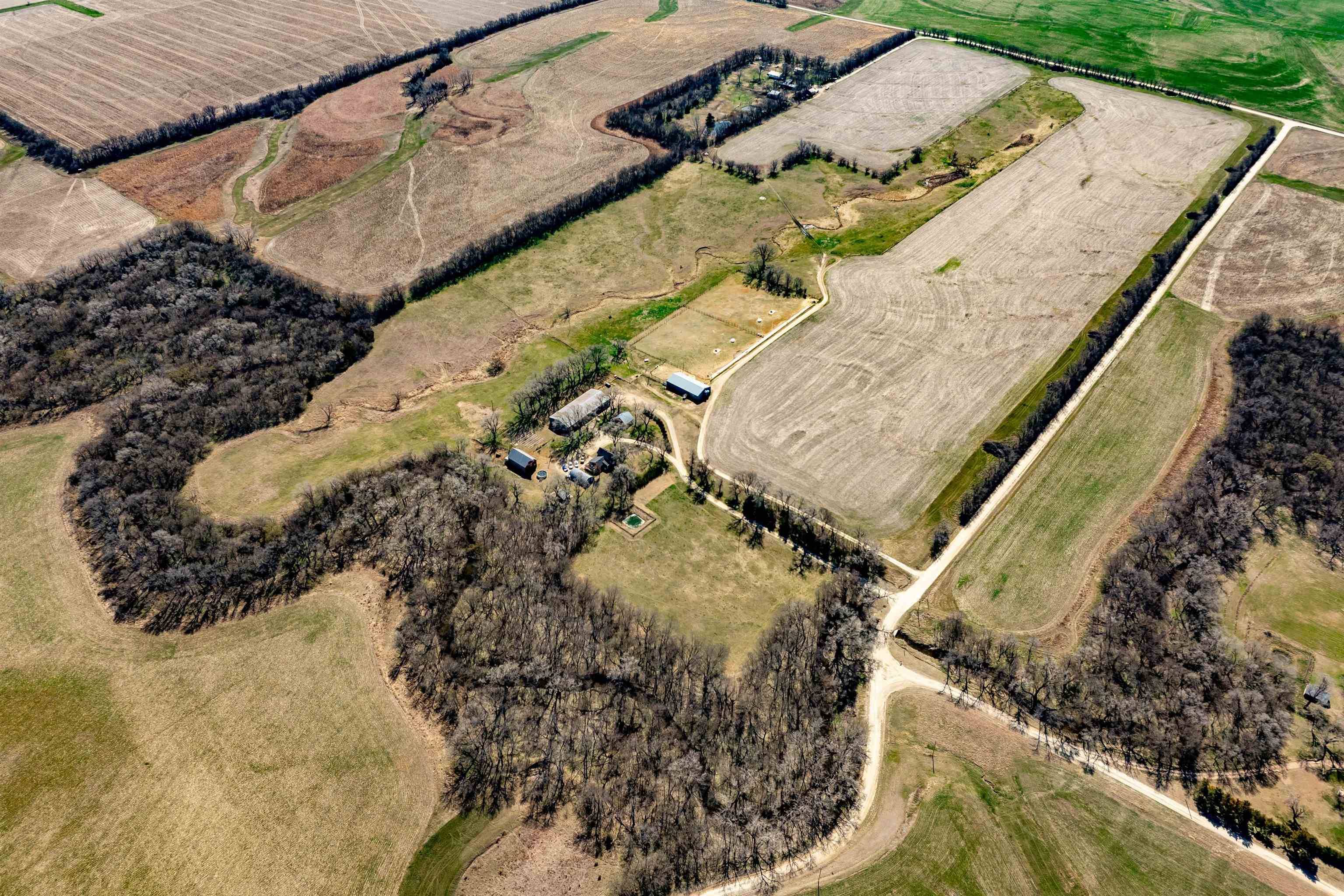 Hillsboro, KS 67063,1348 Goldenrod Rd
