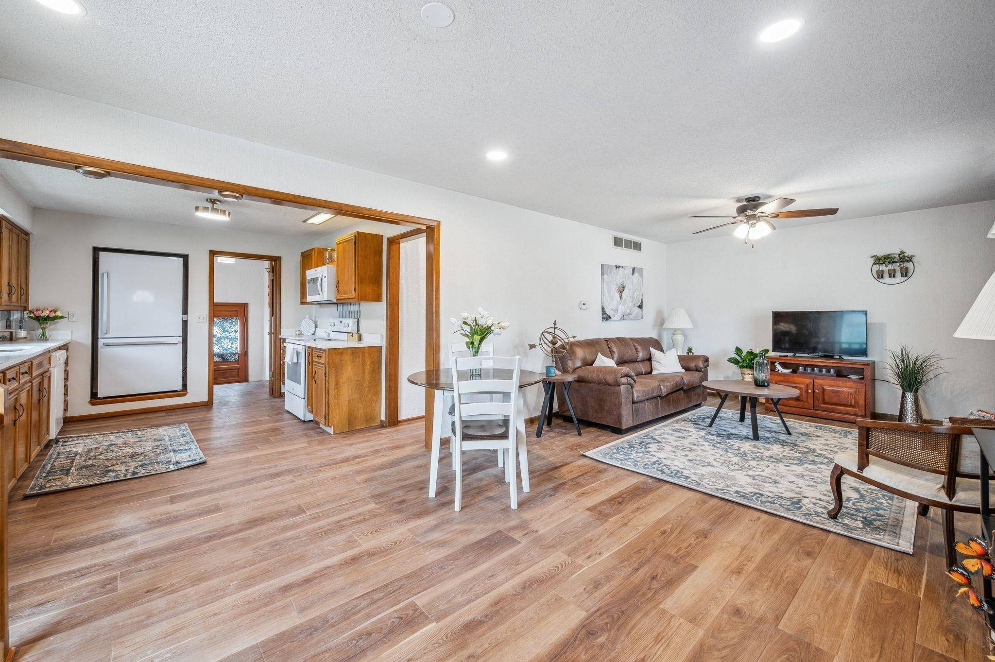 Wichita, KS 67203,3415 W 10th St N