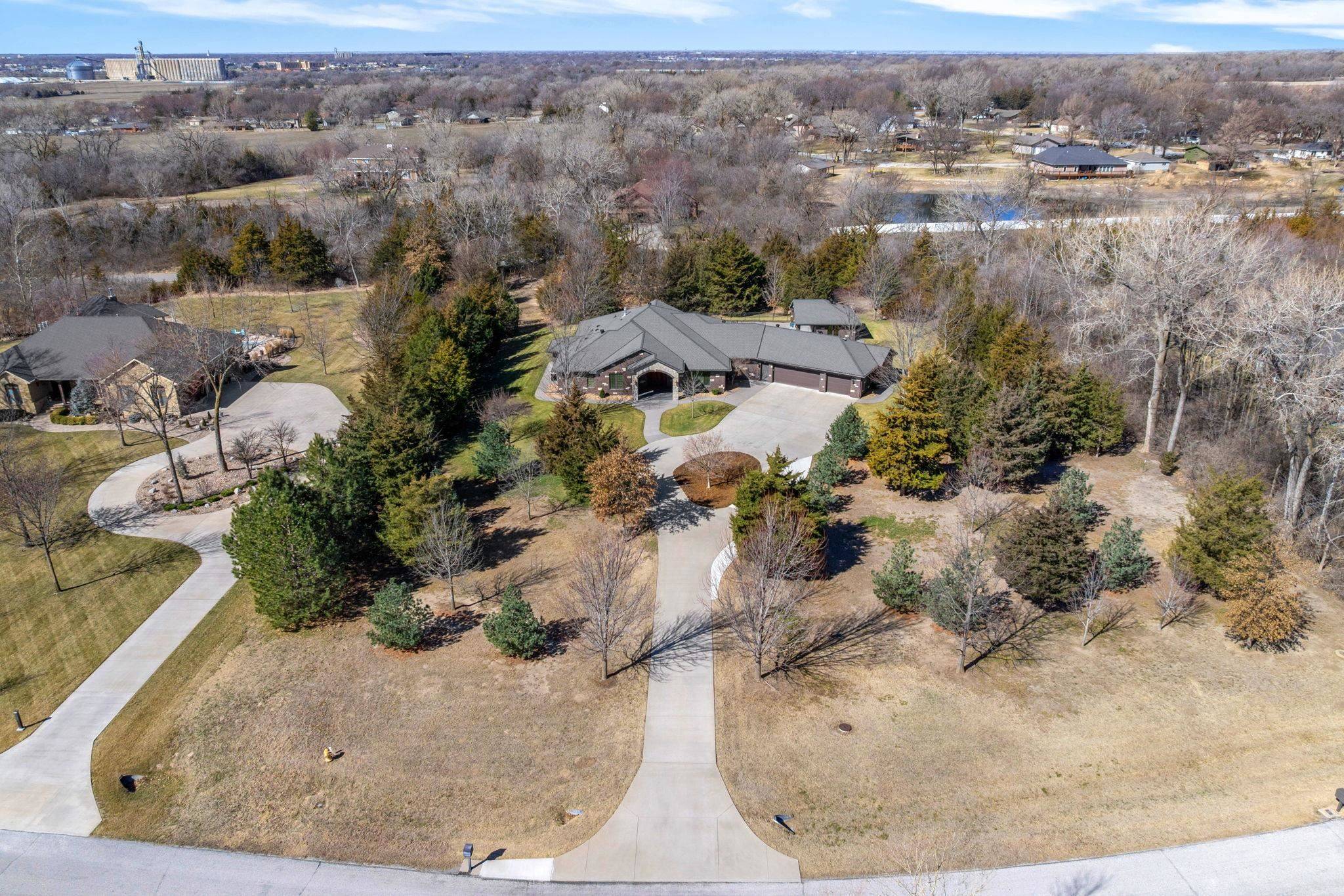 Hutchinson, KS 67502,2601 Hawthorne
