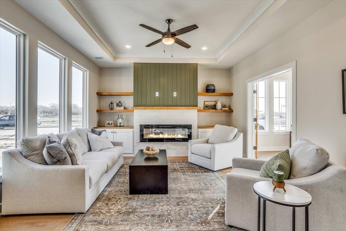 Andover, KS 67002,300 W Pepper Tree Rd