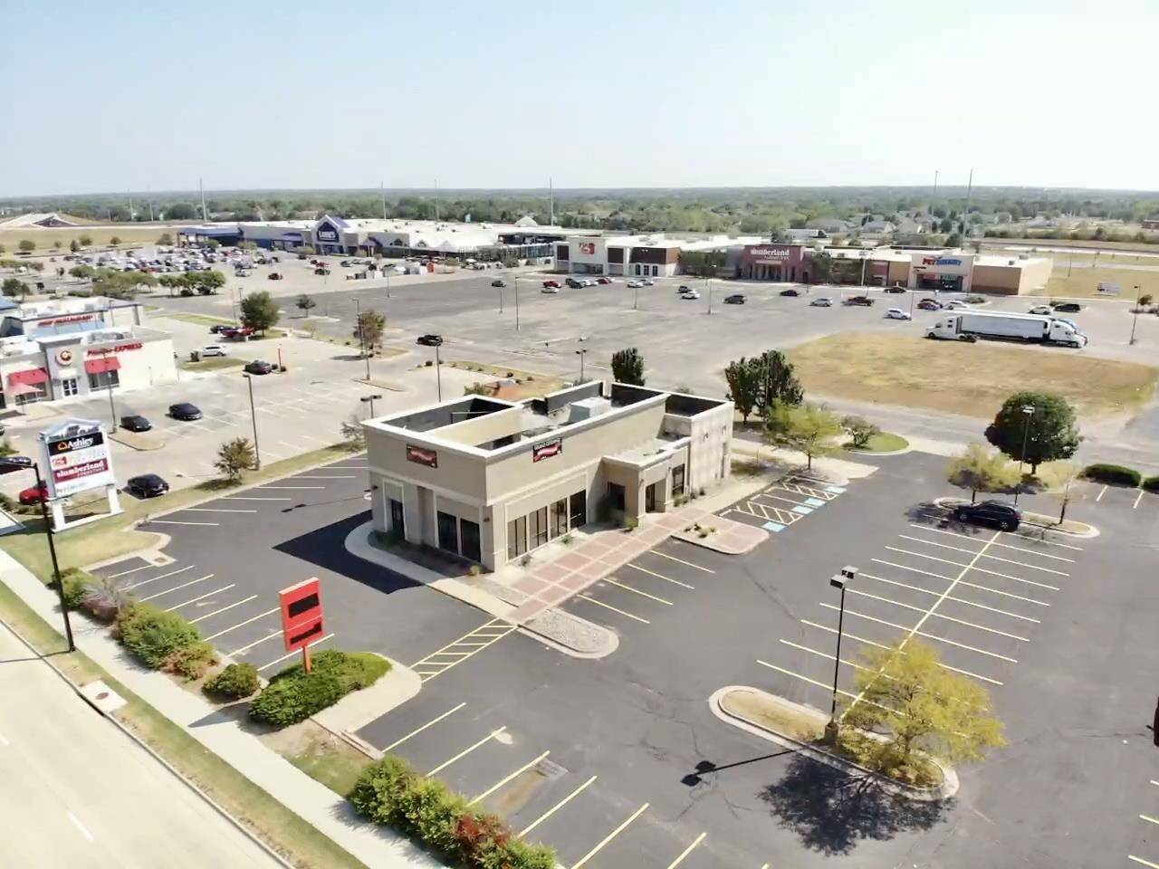 Wichita, KS 67207,11747 E Kellogg