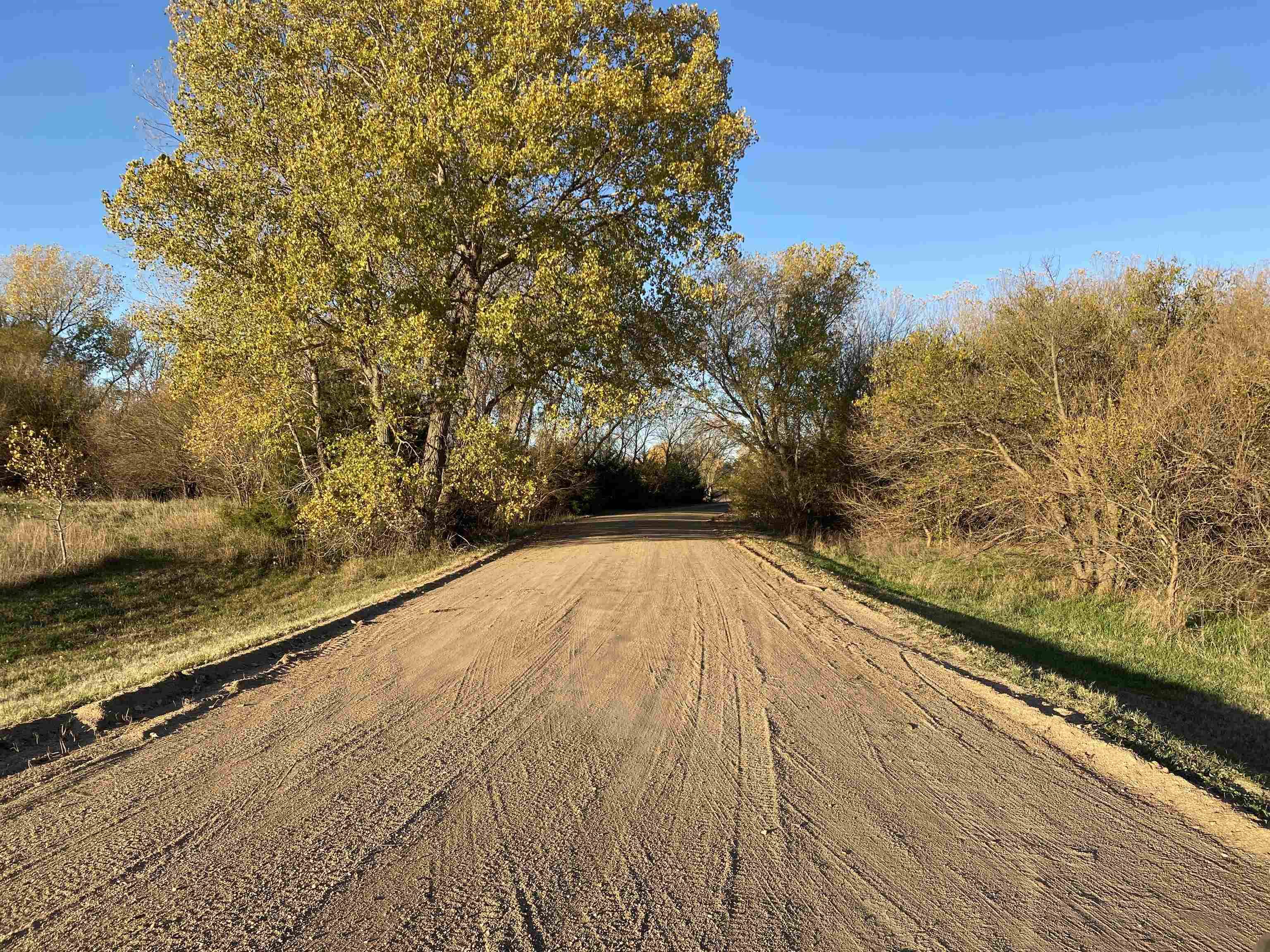 Milton, KS 67106,1440 W Ashleigh Ln.