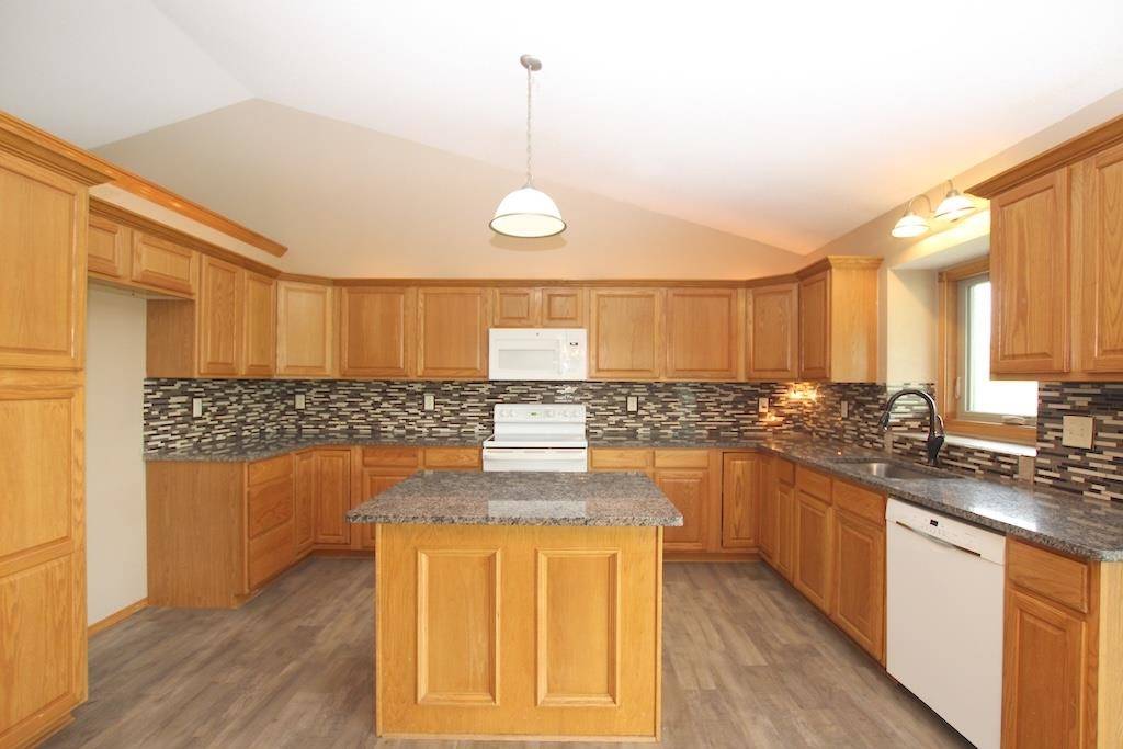 Wichita, KS 67235,14822 W Lynndale St