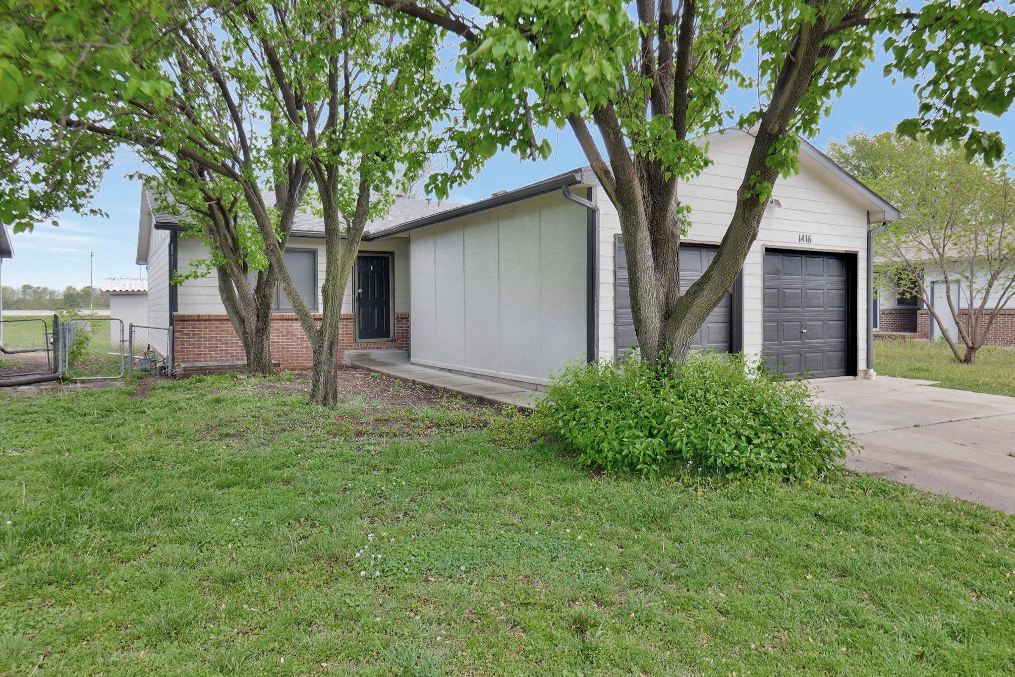 Wichita, KS 67204,1418 W Nottingham Cir