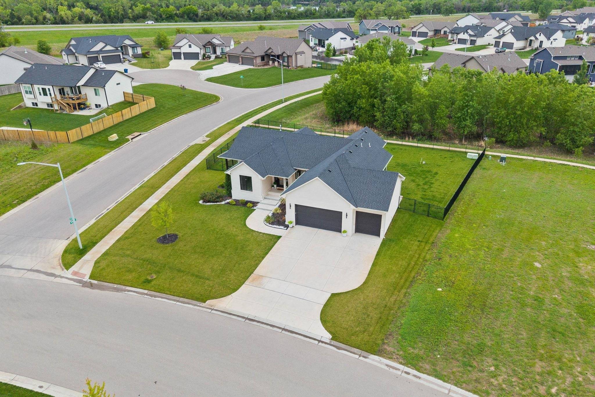 Wichita, KS 67205,4301 N Sunny Ln