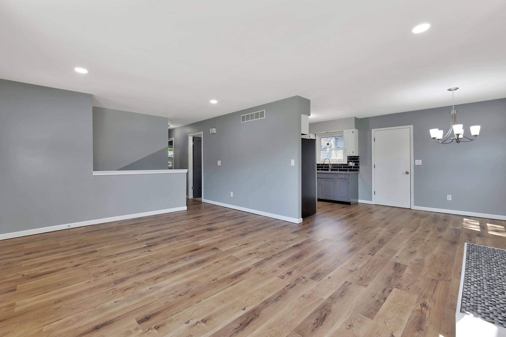 Valley Center, KS 67147,117 N Emporia Ave