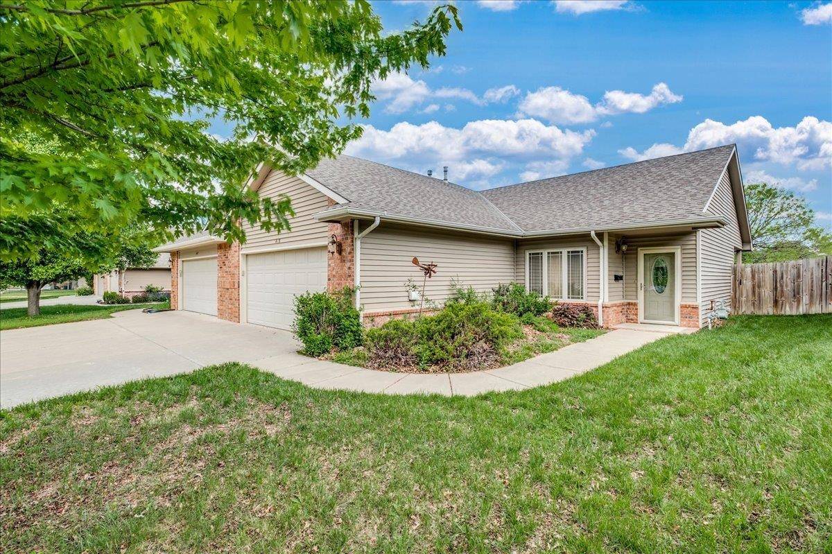 Augusta, KS 67010,418 W Summit Ave