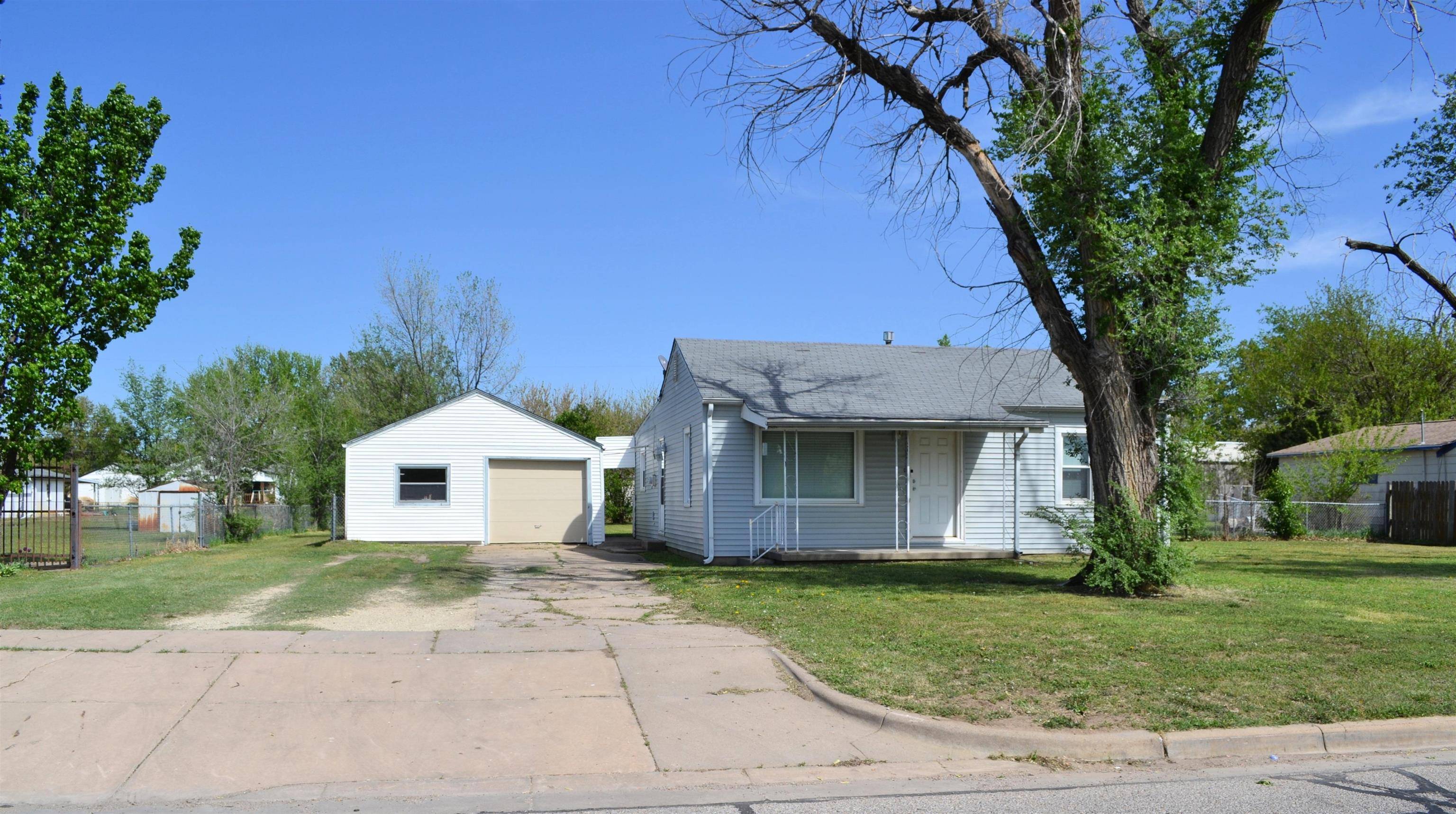 Wichita, KS 67209,214 S Elder St