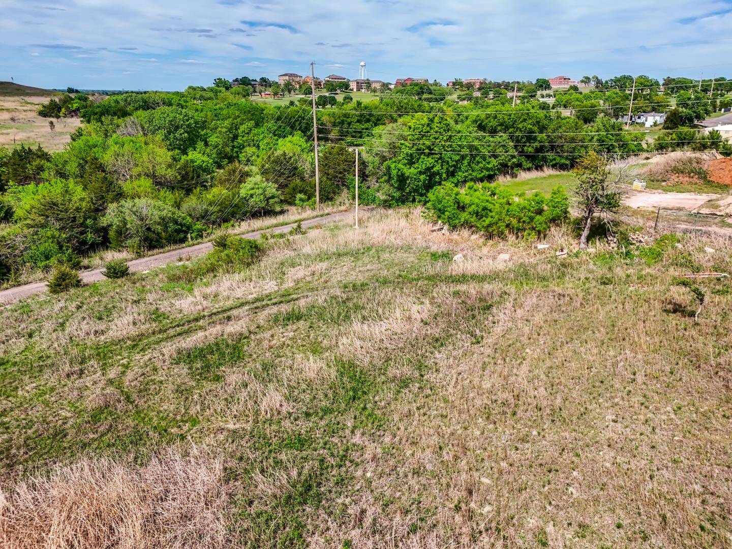 Winfield, KS 67156,700 N Michigan