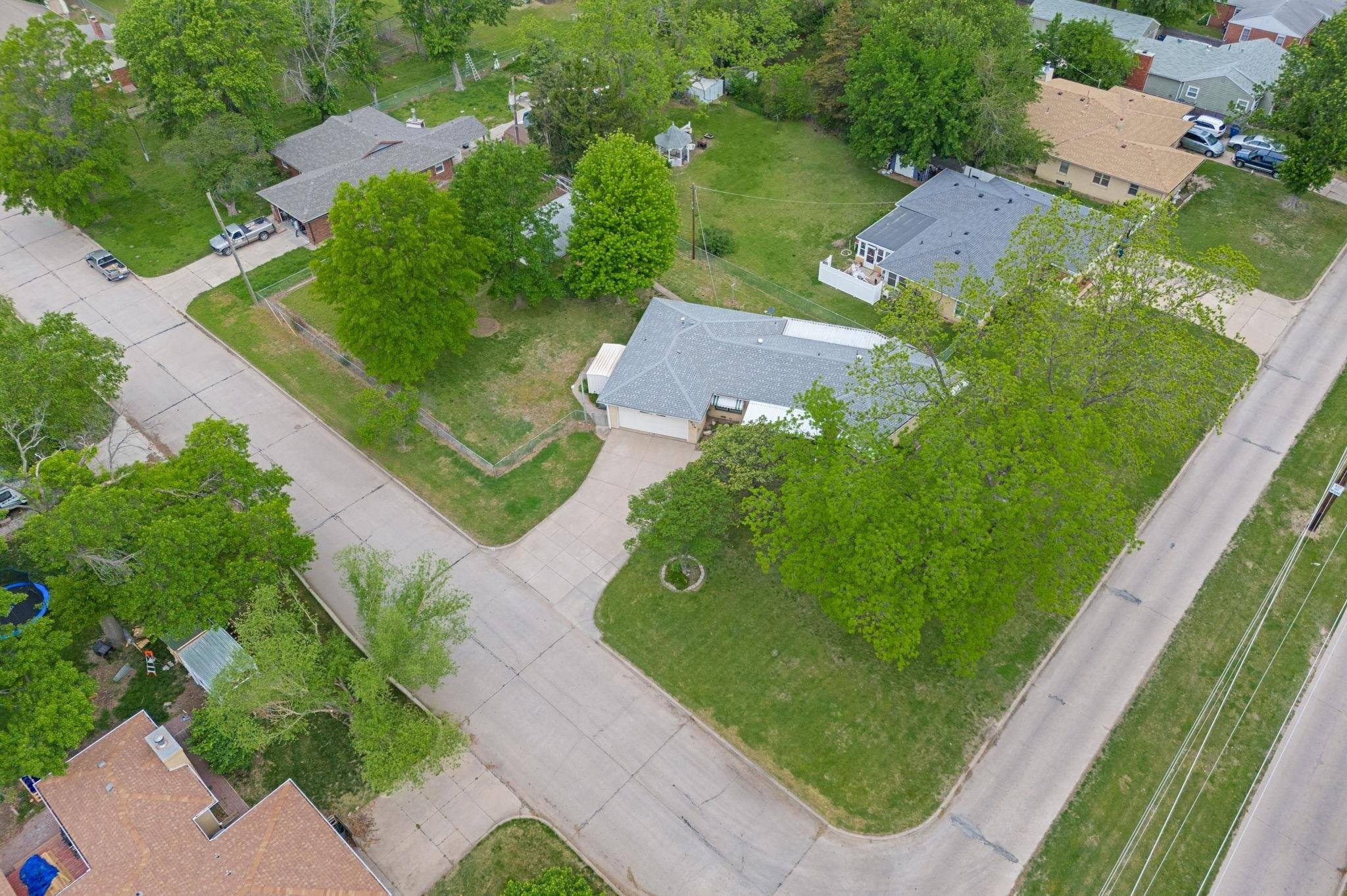 Wichita, KS 67203,2908 W 16th St N