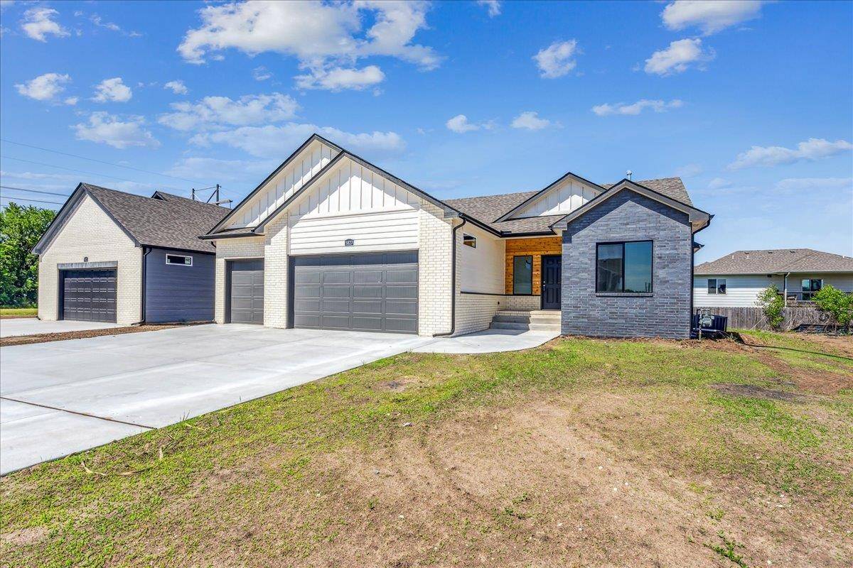 Park City, KS 67147,5827 N Newport St.