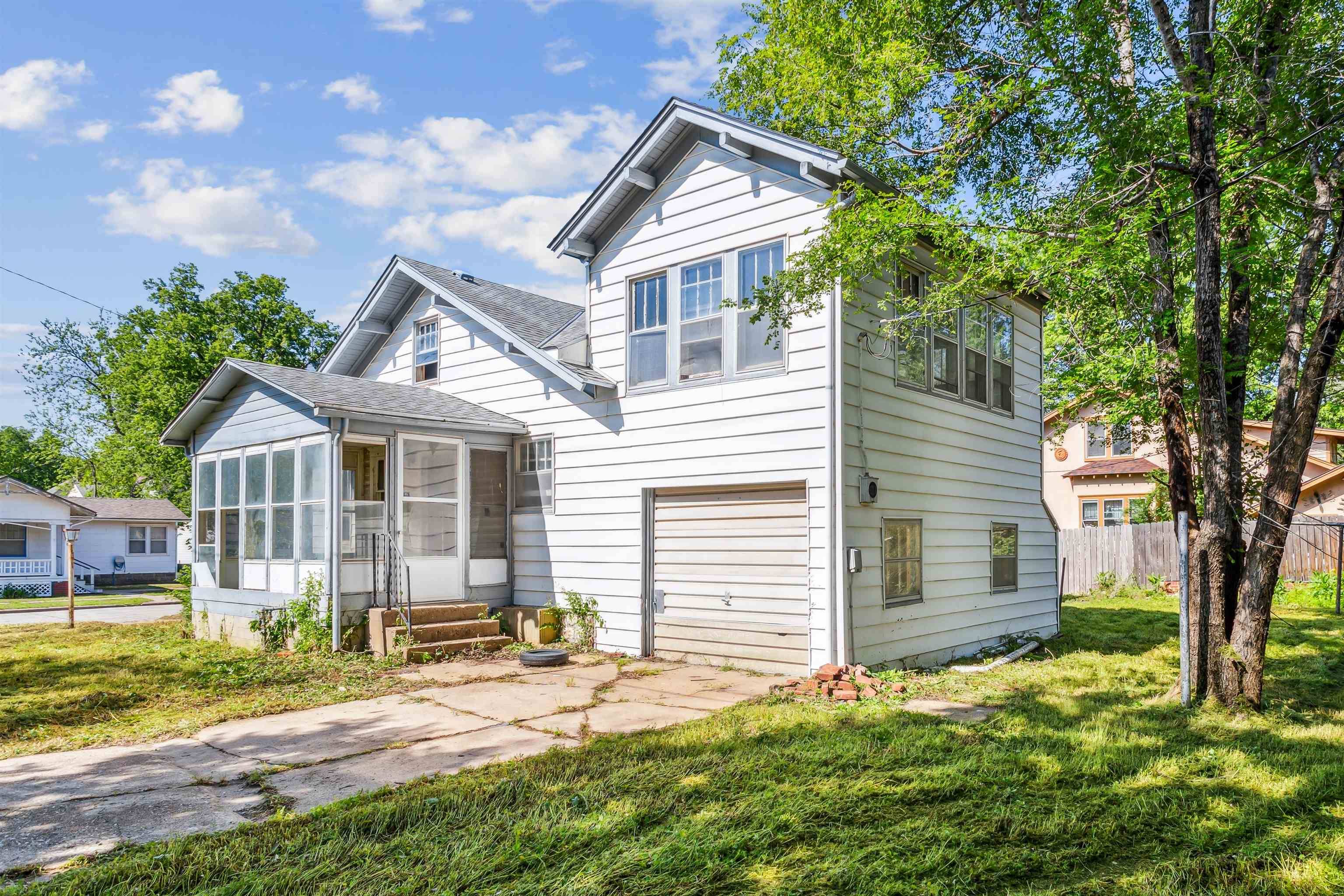 Wellington, KS 67152-0000,315 W 4th