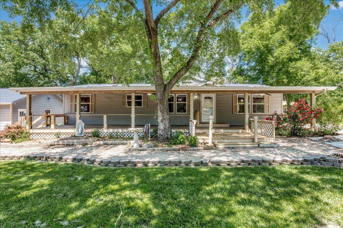 Derby, KS 67037,420 W Conyers