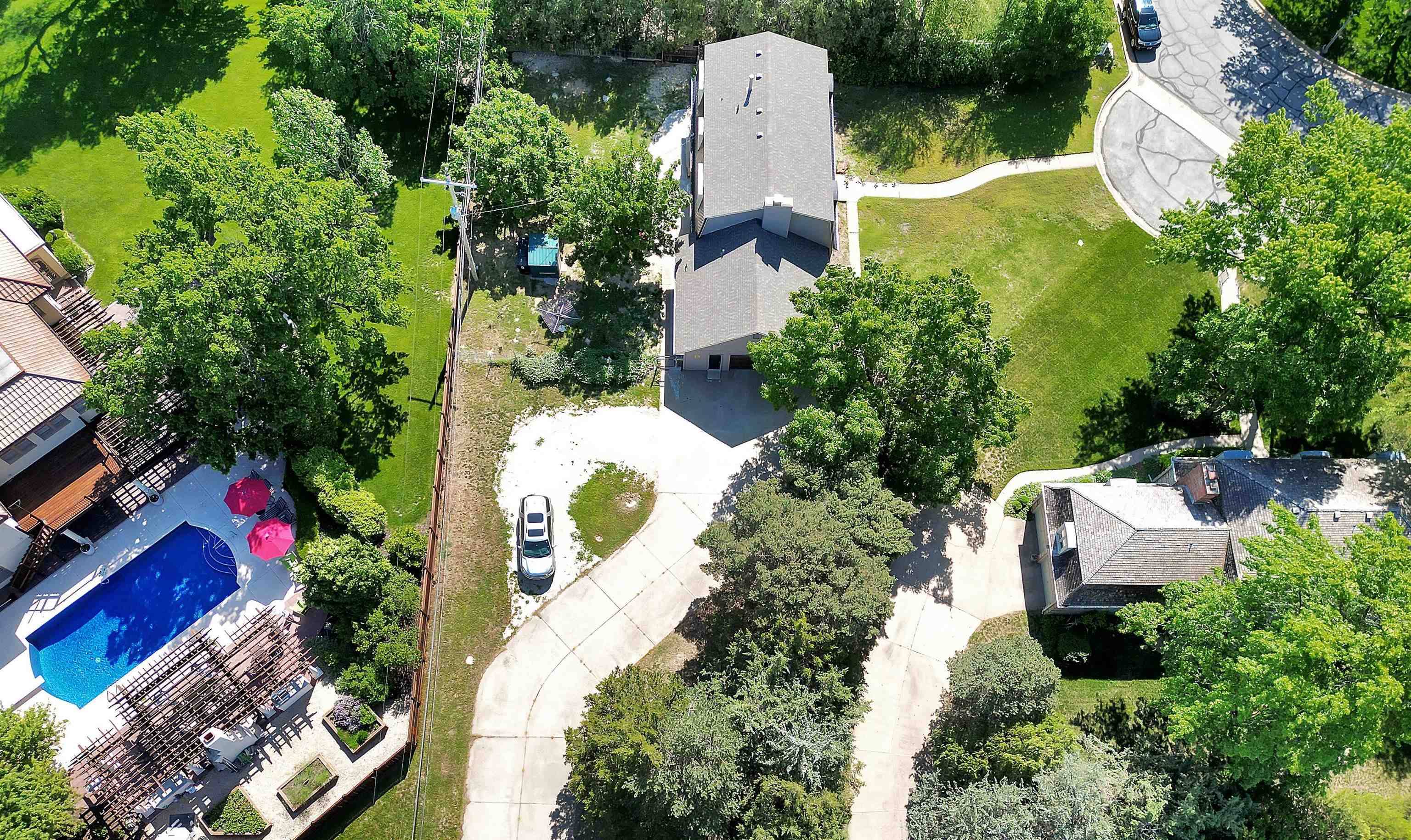 Salina, KS 67401,2111 Melrose Ln