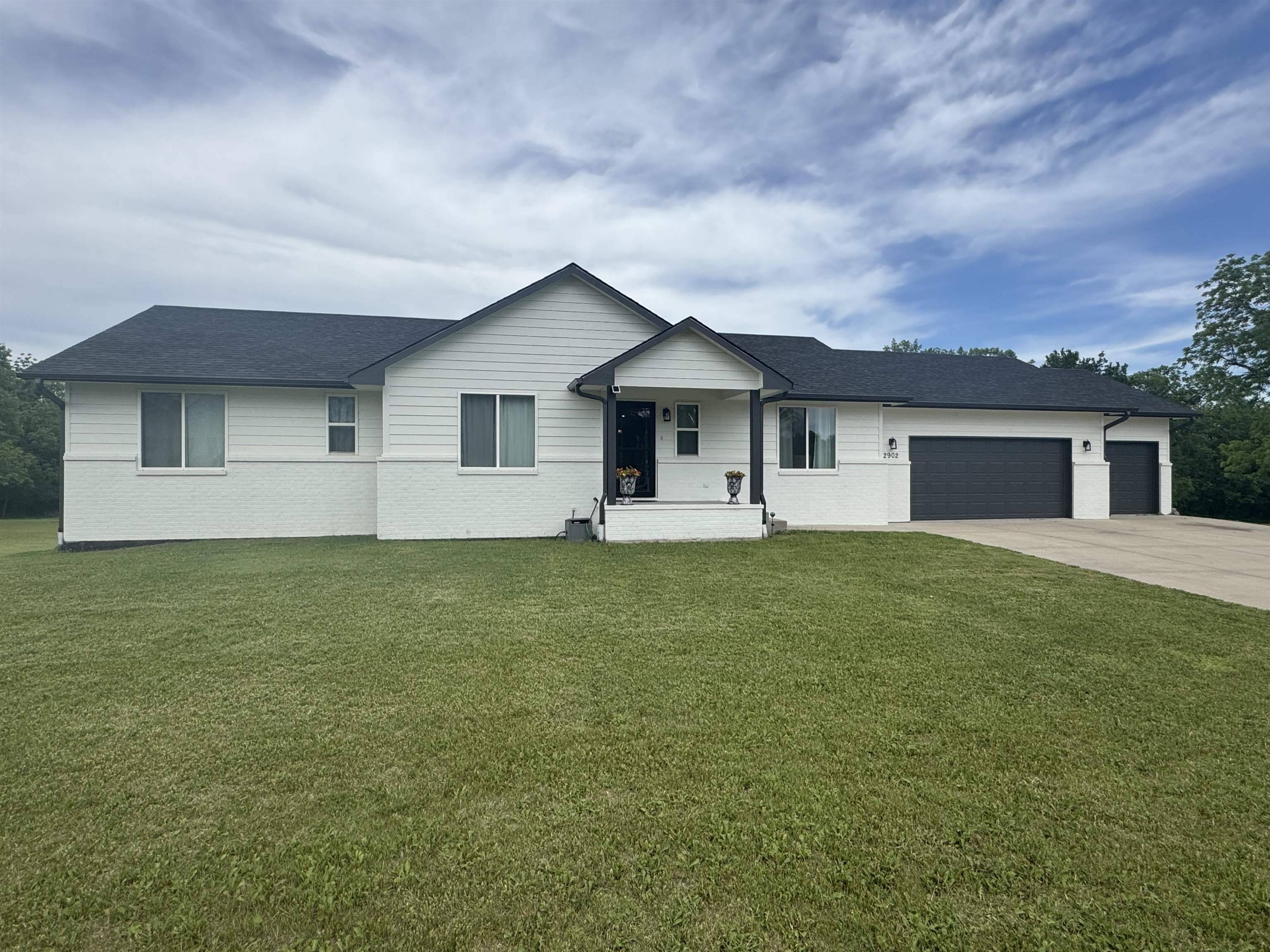 Winfield, KS 67156,2902 Yaeger Dr