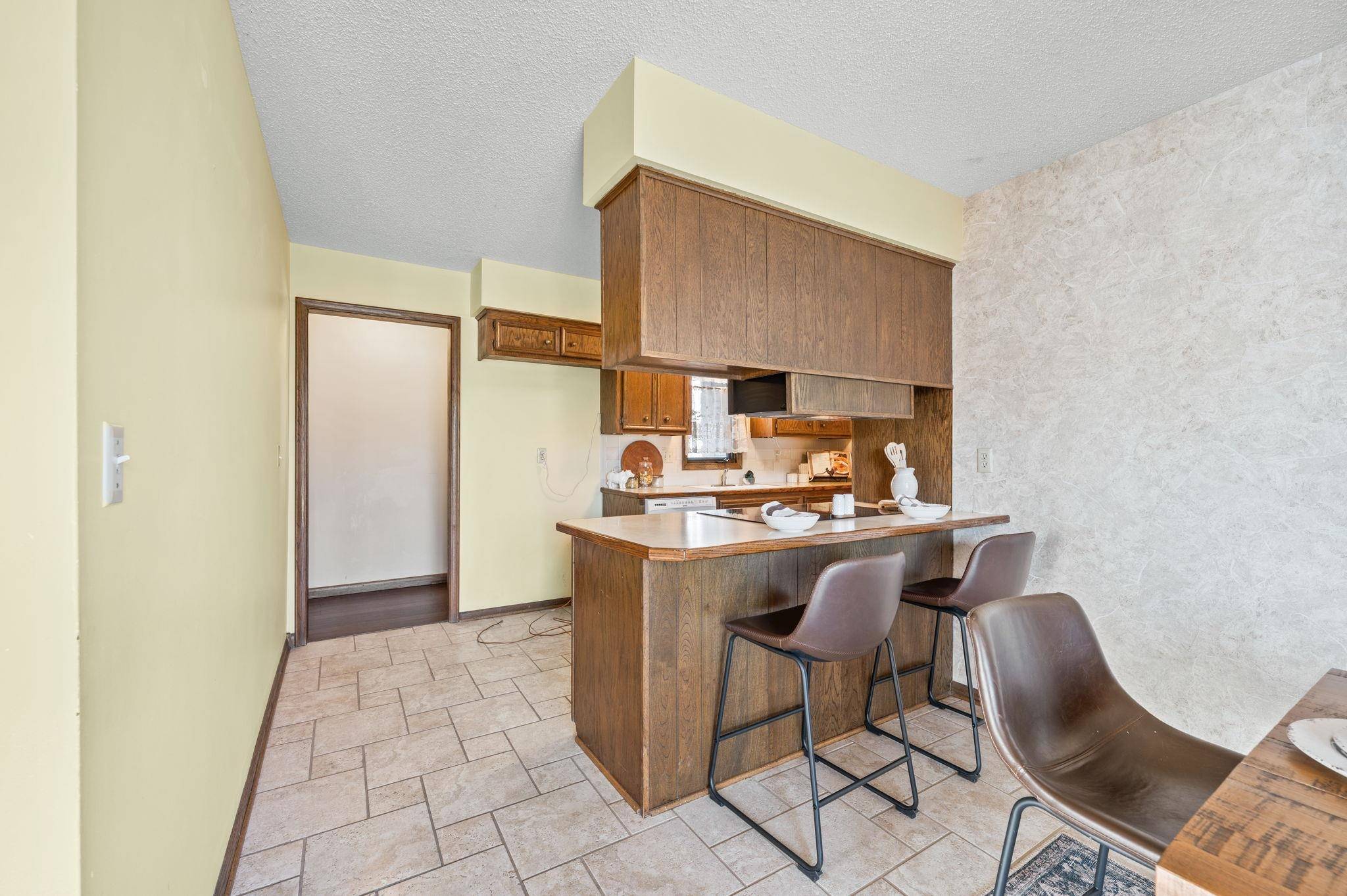 Wichita, KS 67207,8616 E Longlake St