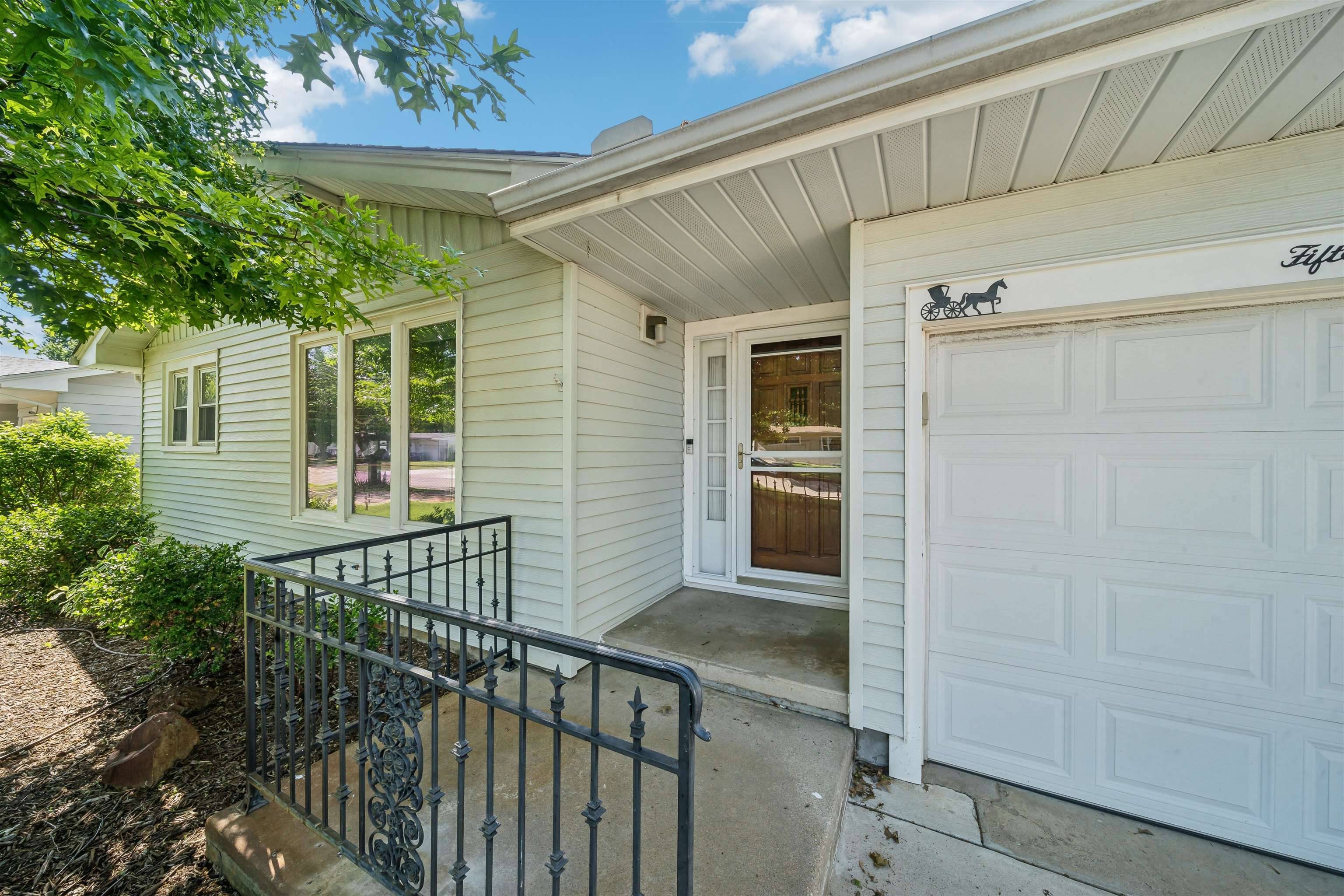 Wichita, KS 67213,1521 W Lotus St