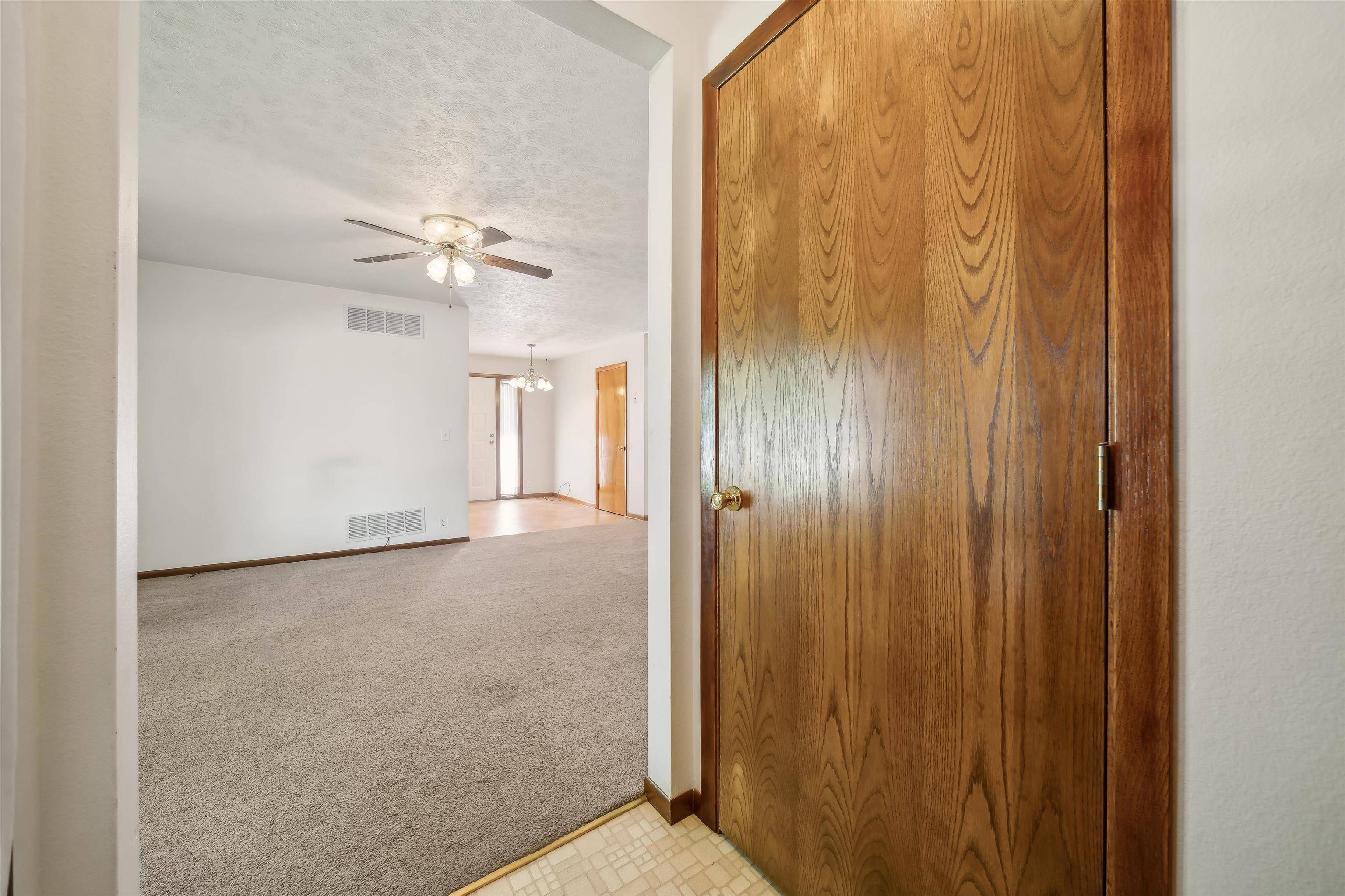 Wichita, KS 67213,1521 W Lotus St