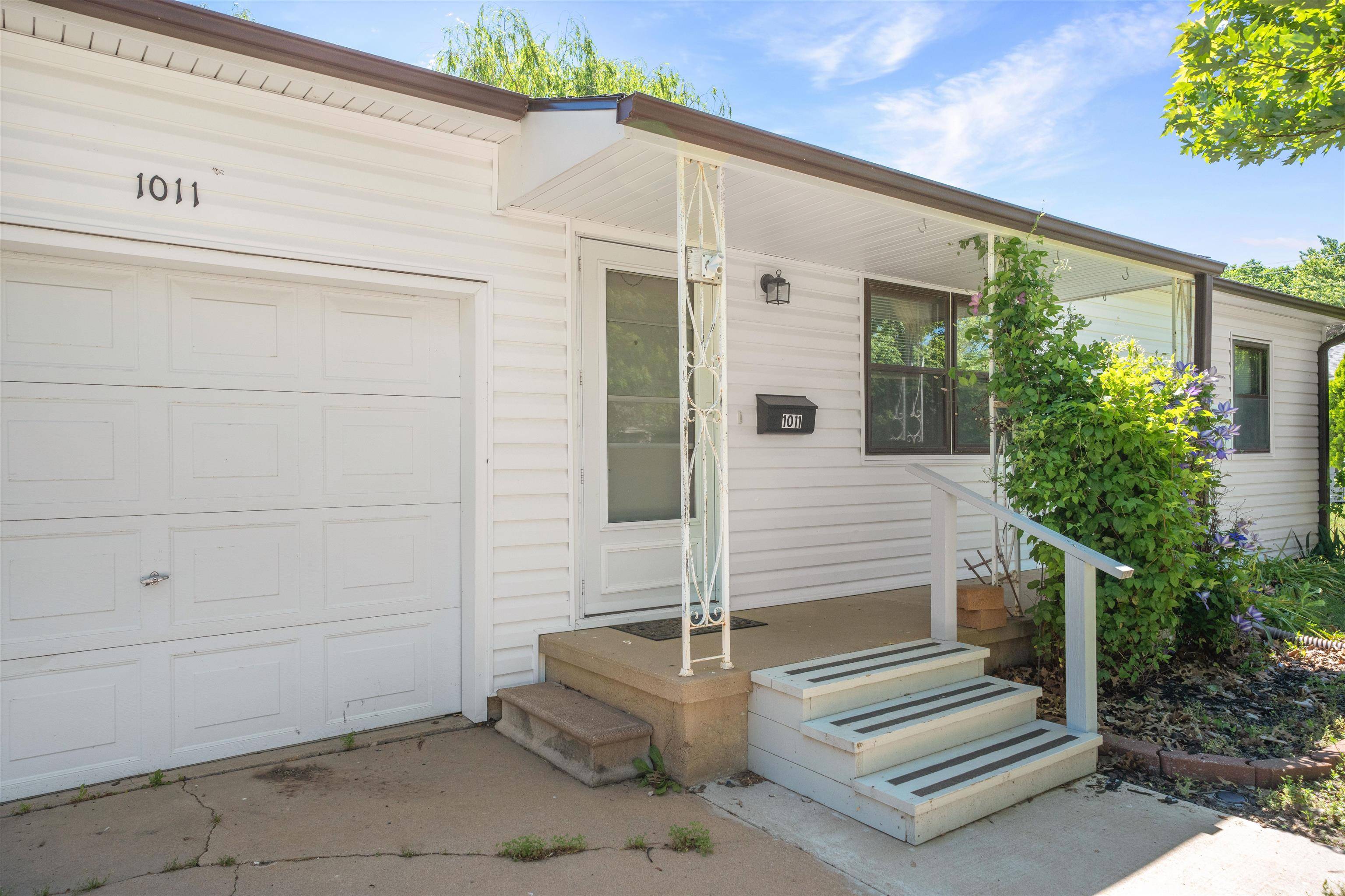 Wellington, KS 67152,1011 N Park St