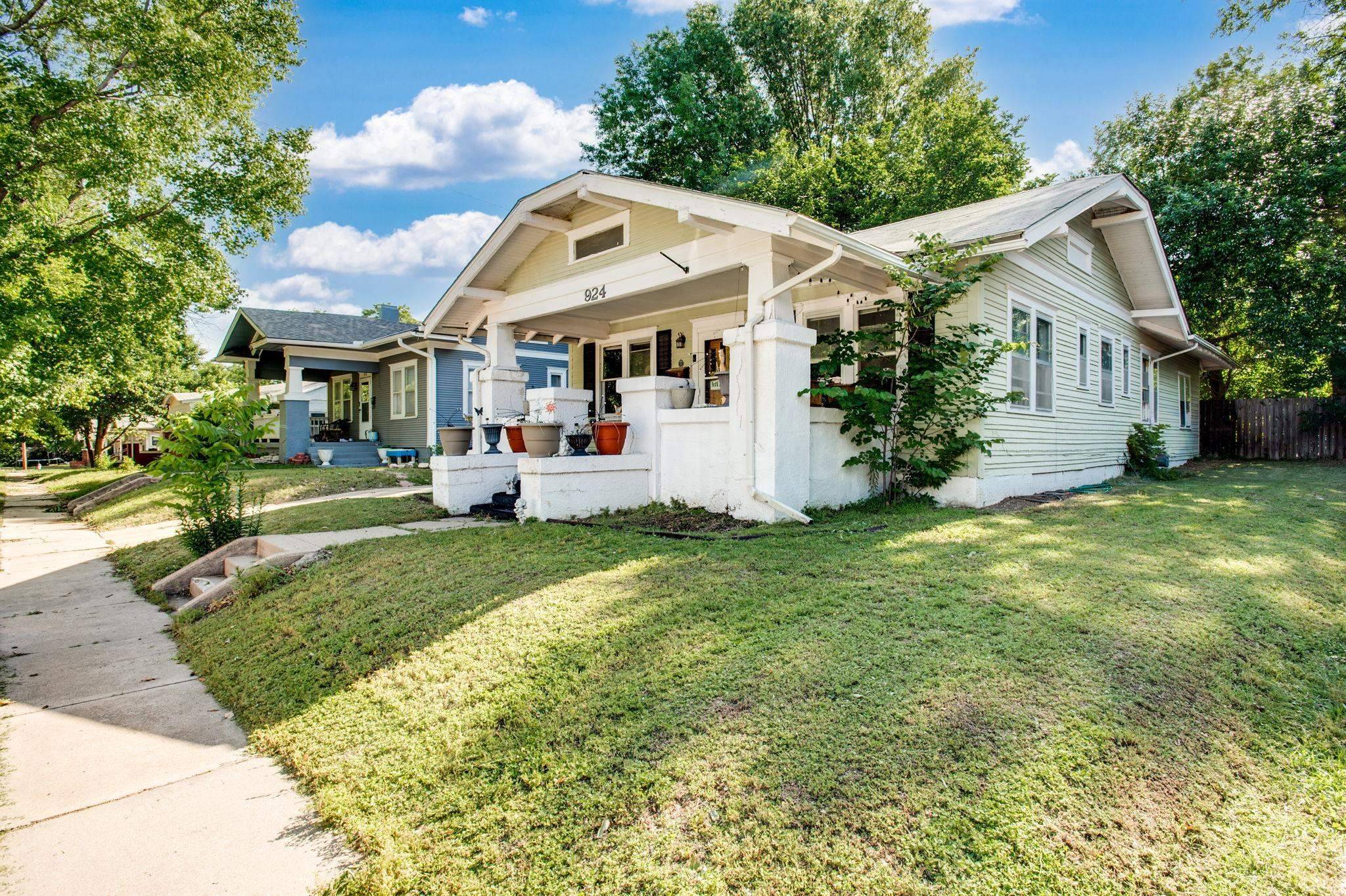 Wichita, KS 67208,924 N Rutan St