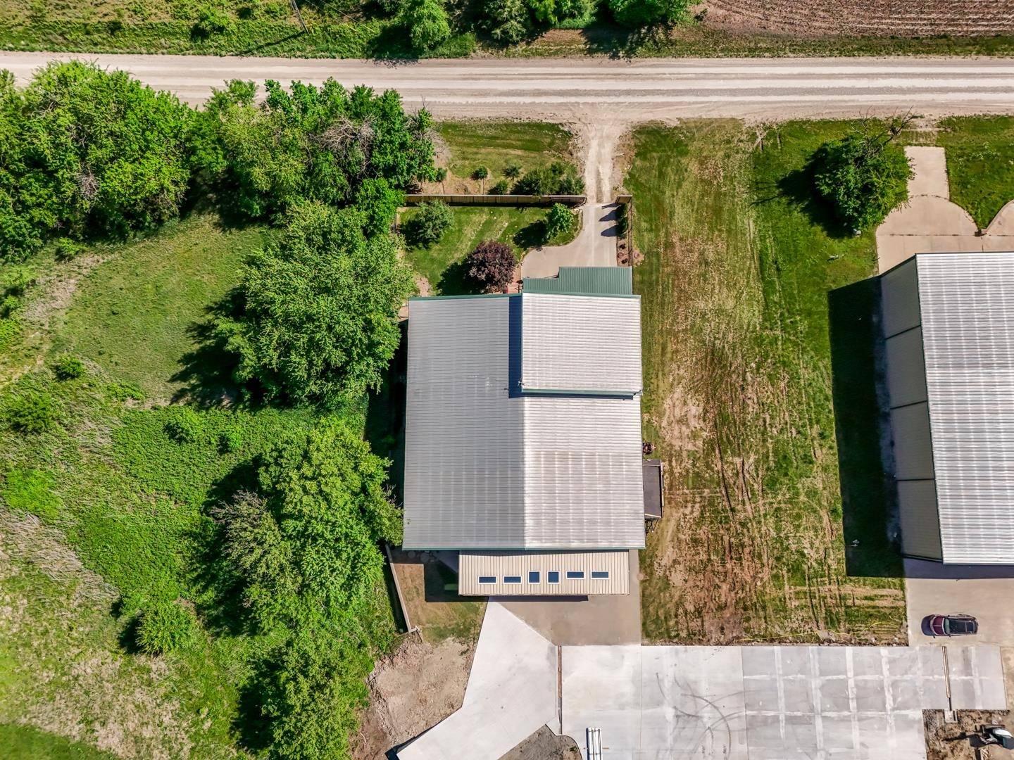 Benton, KS 67017,315 W Piper