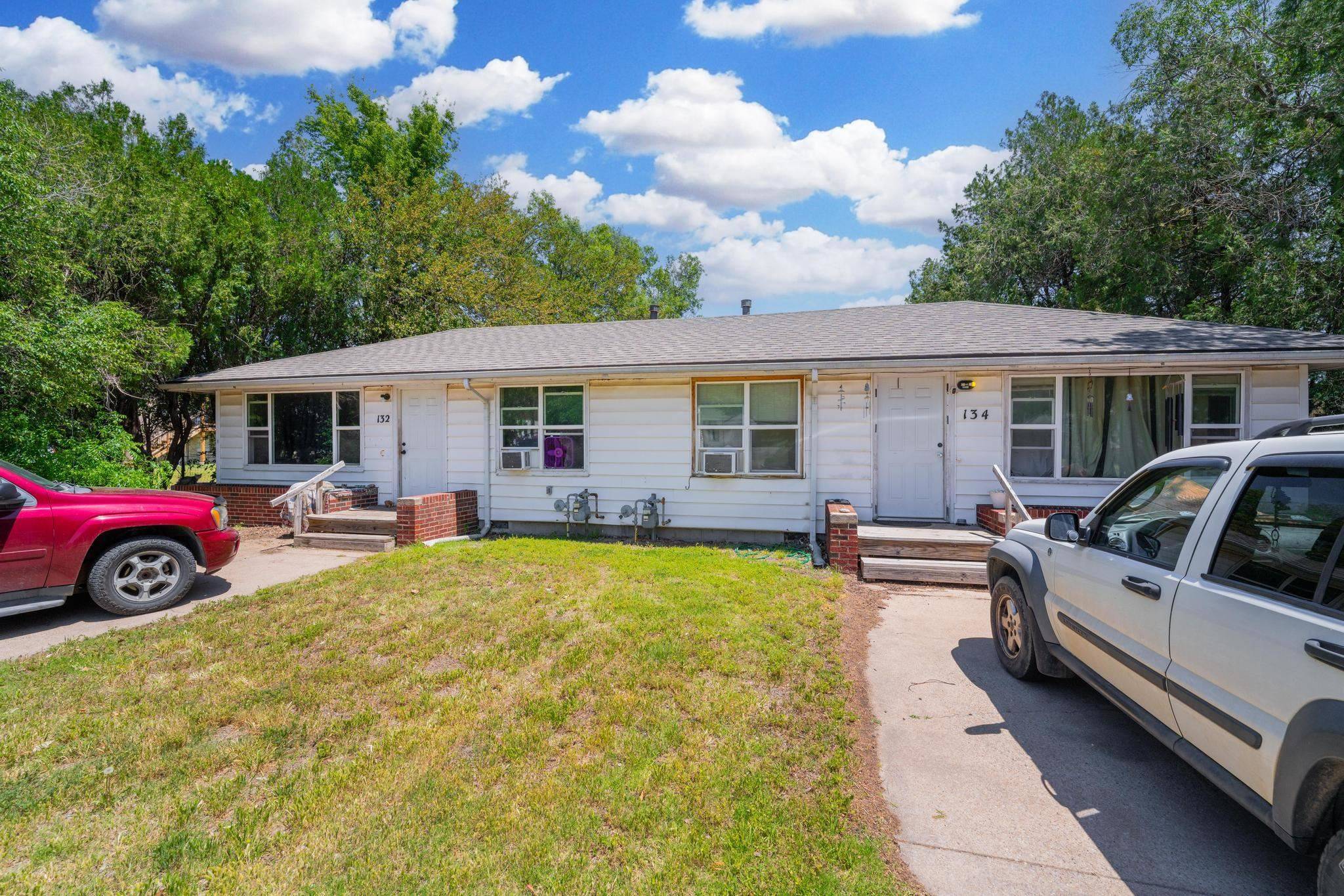 Wichita, KS 67209,132 S Young St