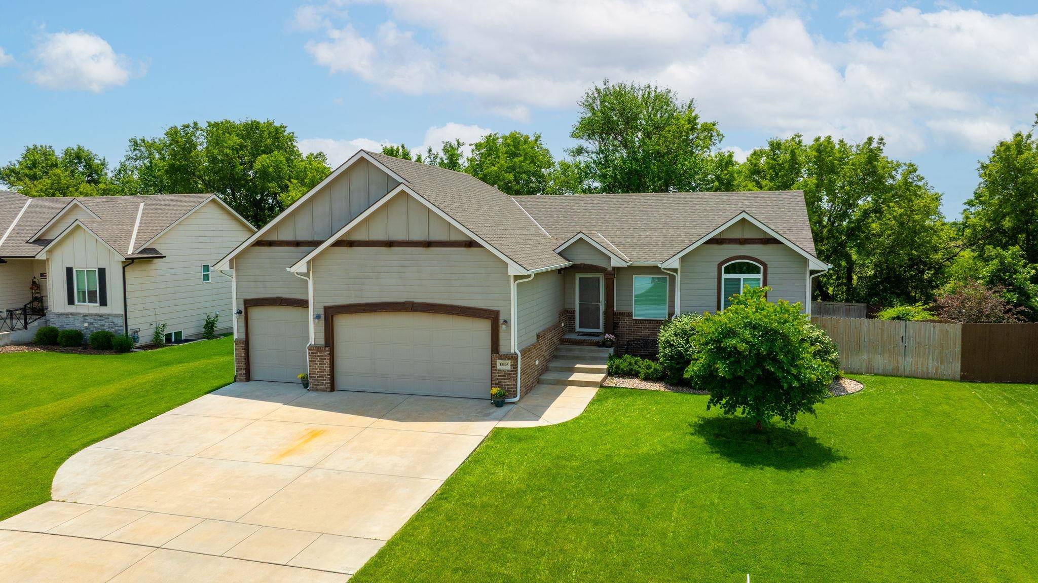 Wichita, KS 67235,13505 W Lost Creek St